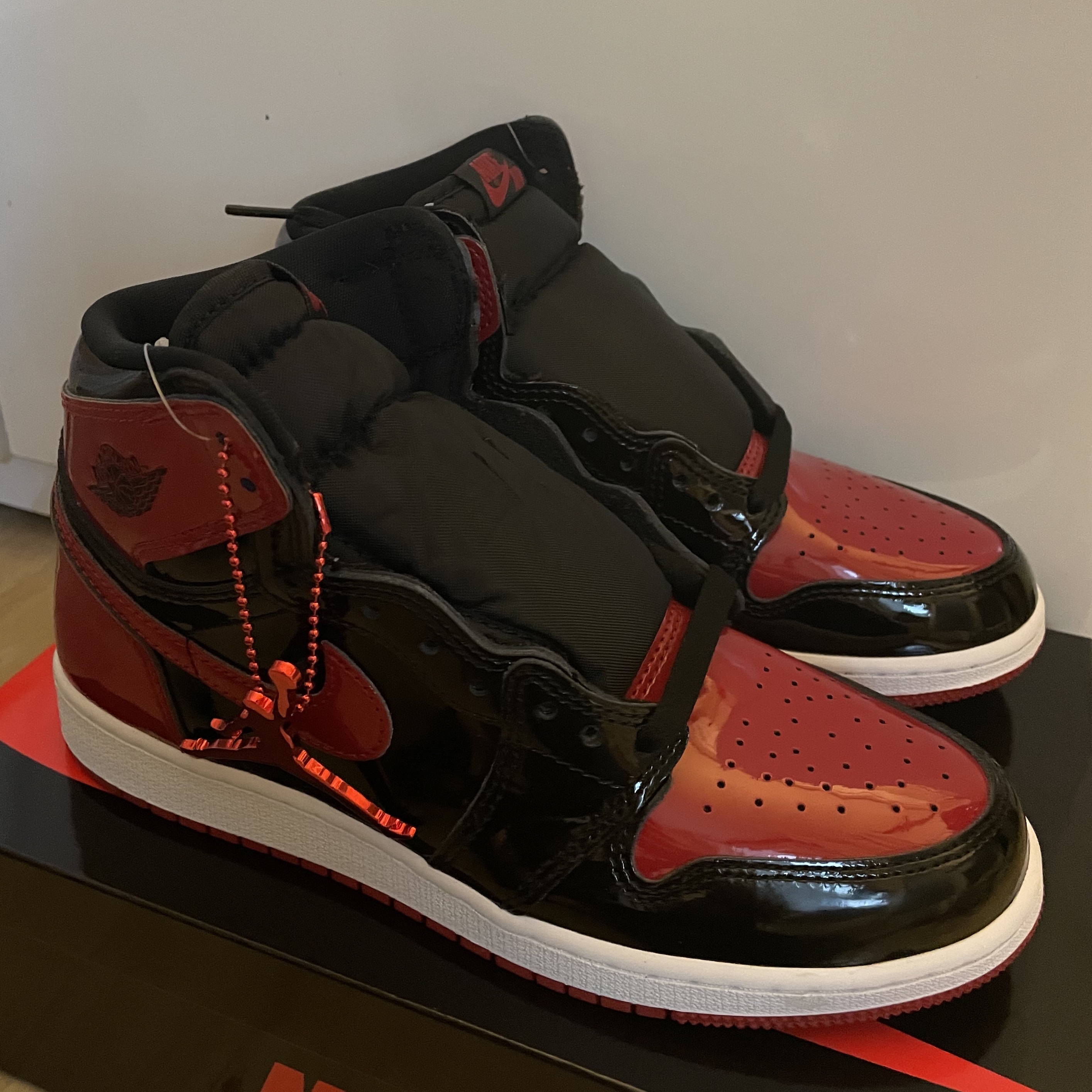 (GS) Jordan 1 Retro High OG Patent Bred 착용 스타일