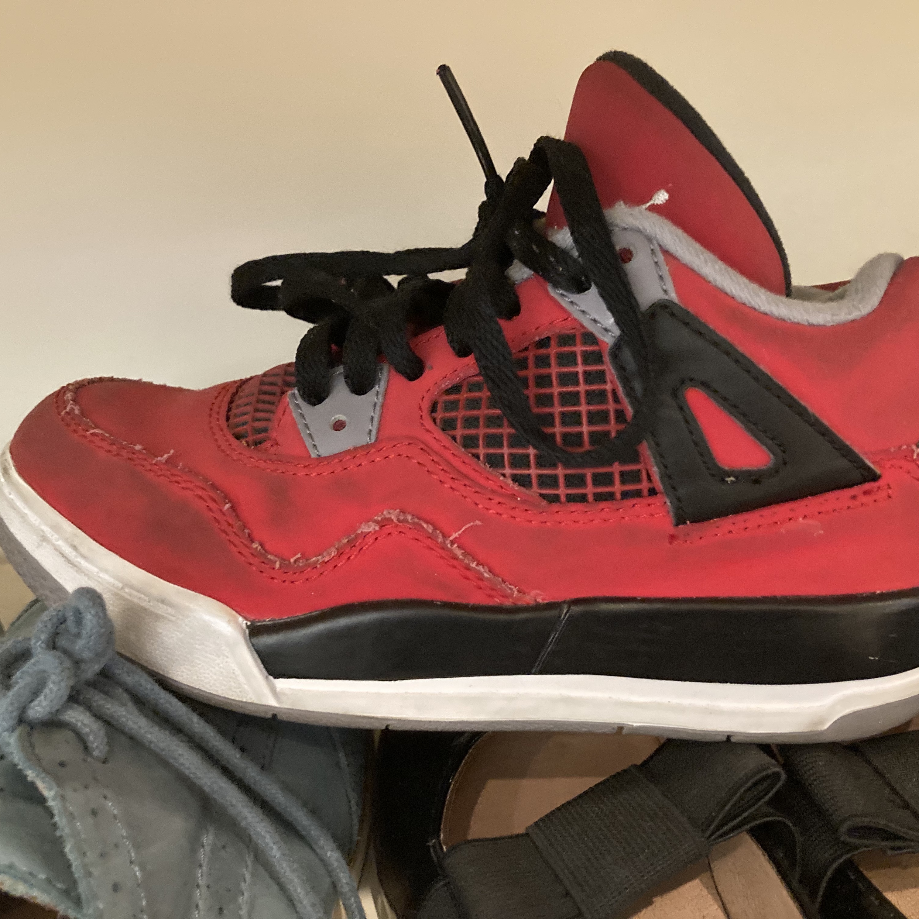 (TD) Jordan 4 Retro Toro Bravo 착용 스타일