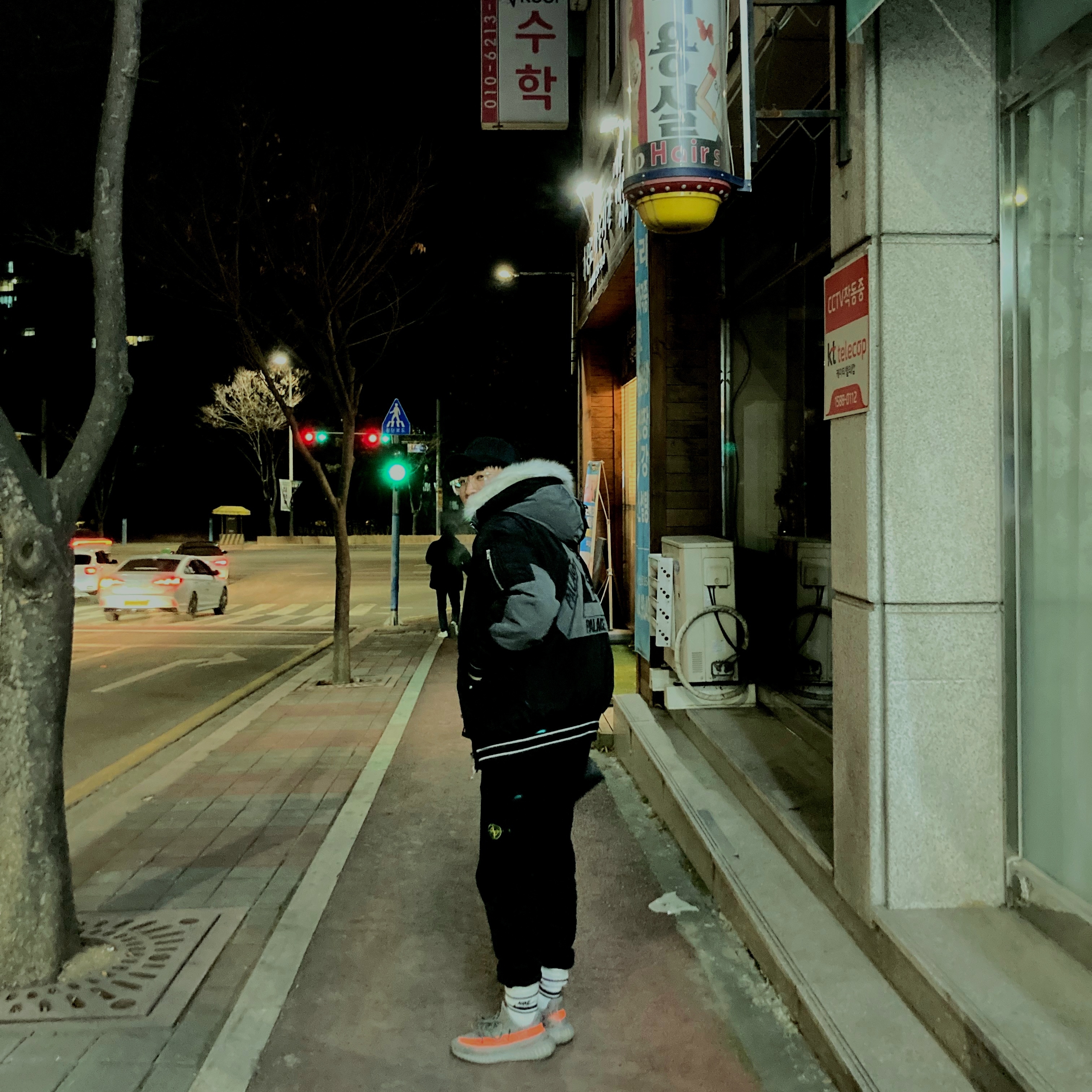 Palace P-2B Short Parka Black - 21FW, Stone Island 64520 Cotton Fleece Sweatpants Black - 21FW 착용 스타일