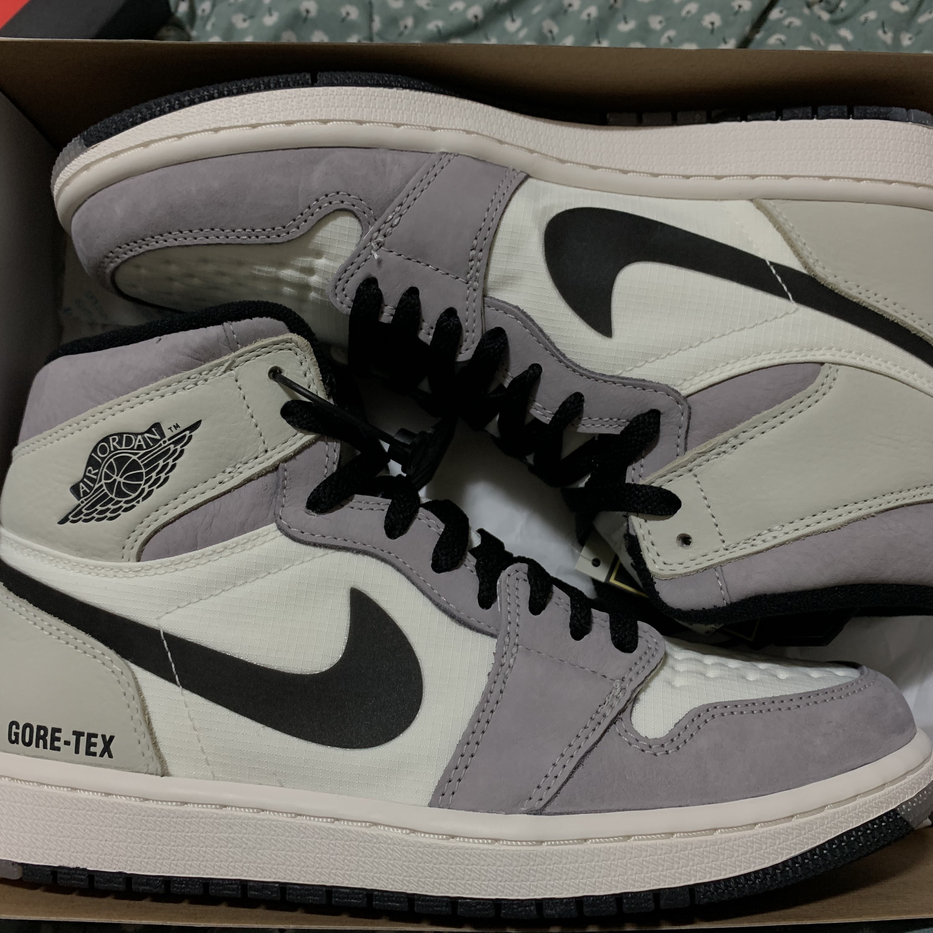 Jordan 1 Element Gore-Tex Sail 착용 스타일 - 1