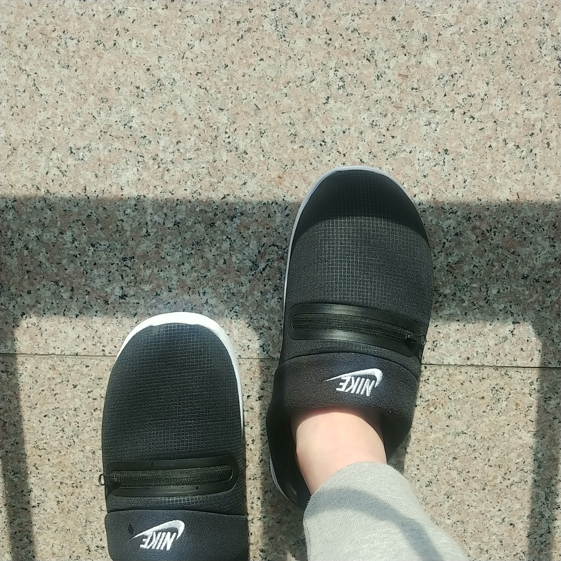 Nike Burrow Black White 착용 스타일