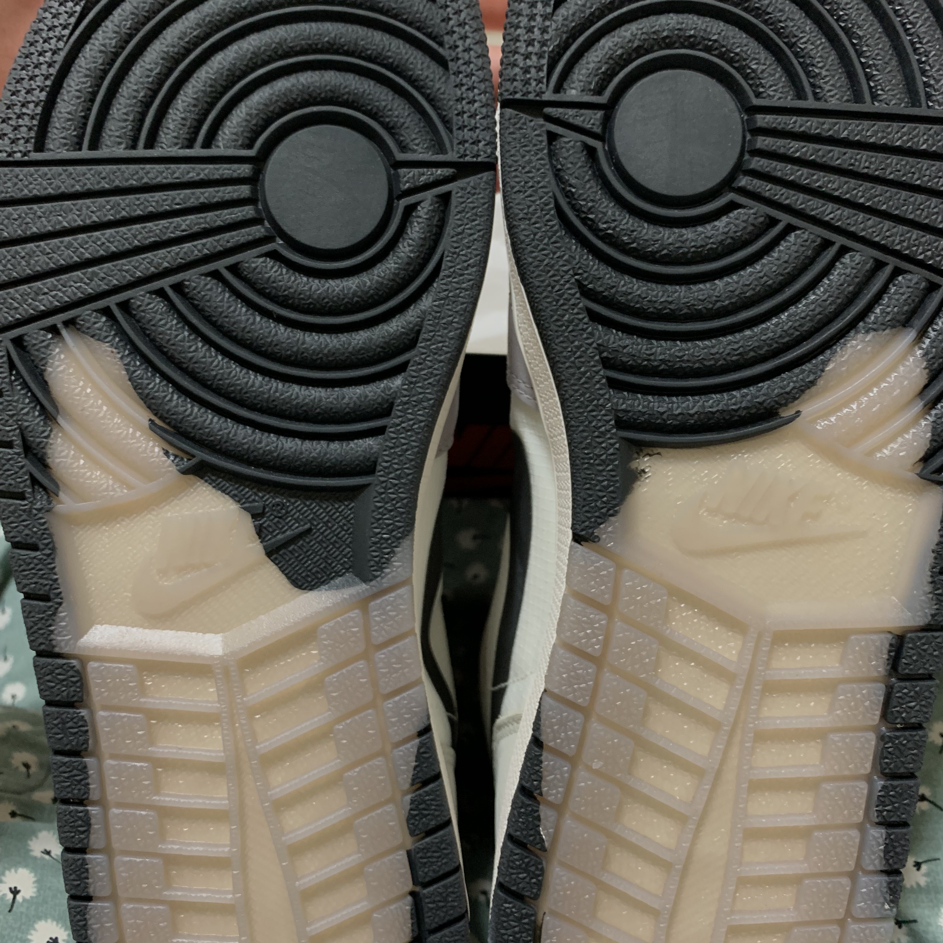Jordan 1 Element Gore-Tex Sail 착용 스타일 - 4