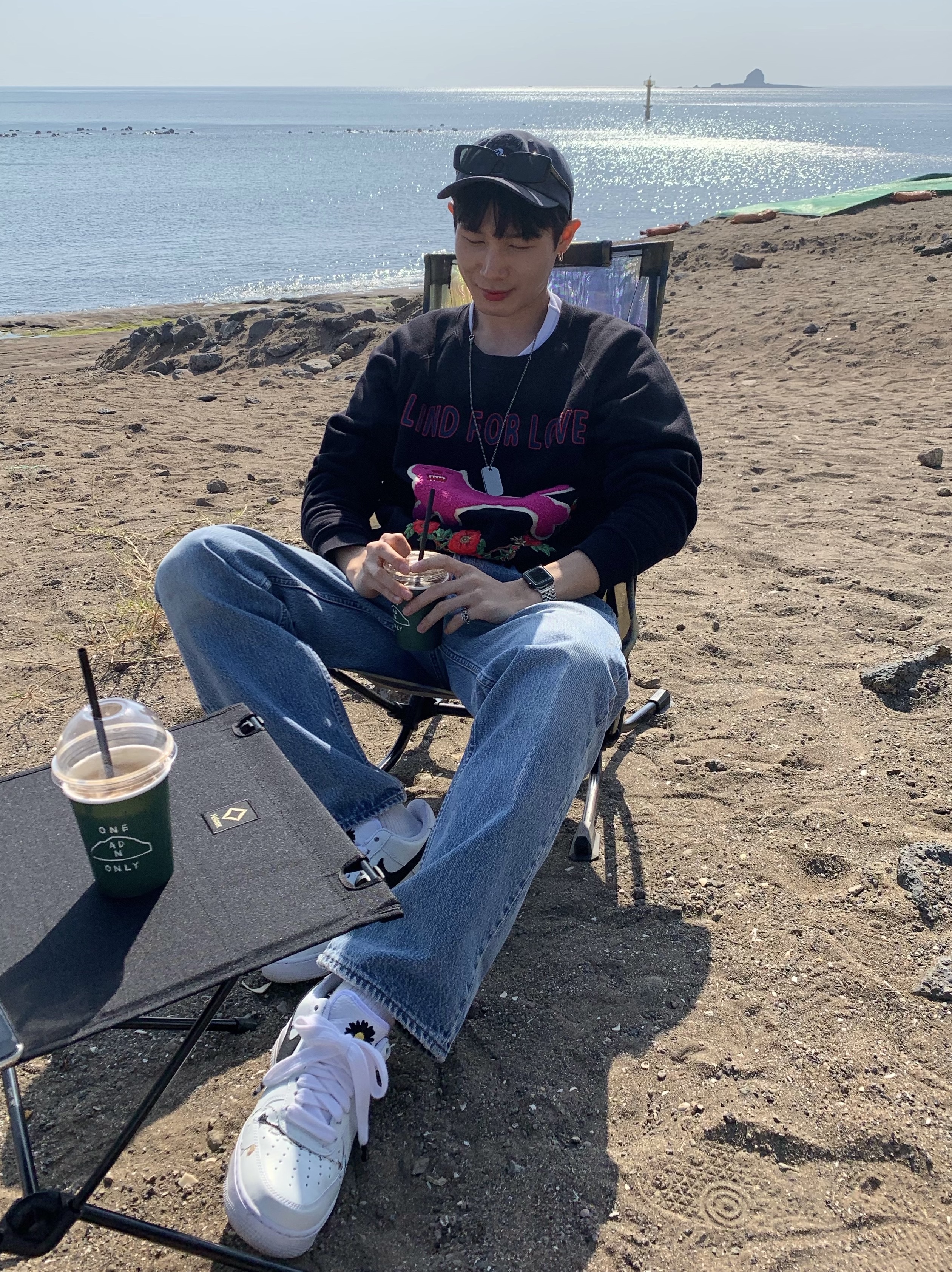 Nike x Peaceminusone Air Force 1 Low Para-Noise 2.0, Helinox x Stussy Mesh Beach Chair 착용 스타일 - 1