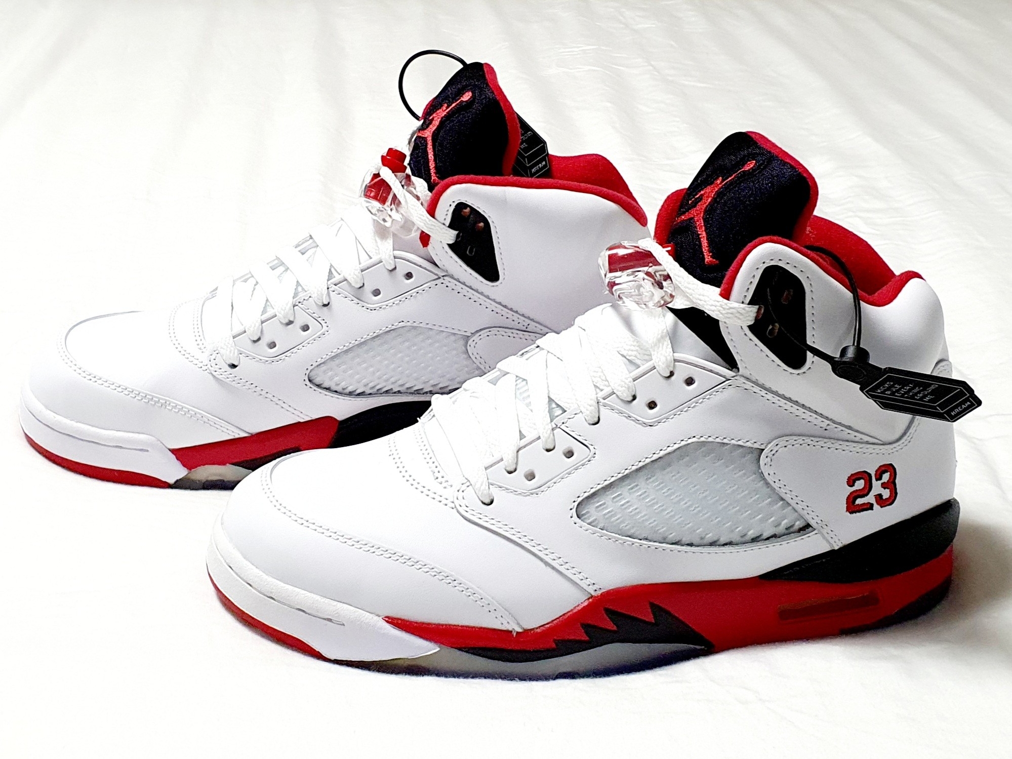 Jordan 5 Retro Fire Red Black Tongue 2013 착용 스타일 - 3