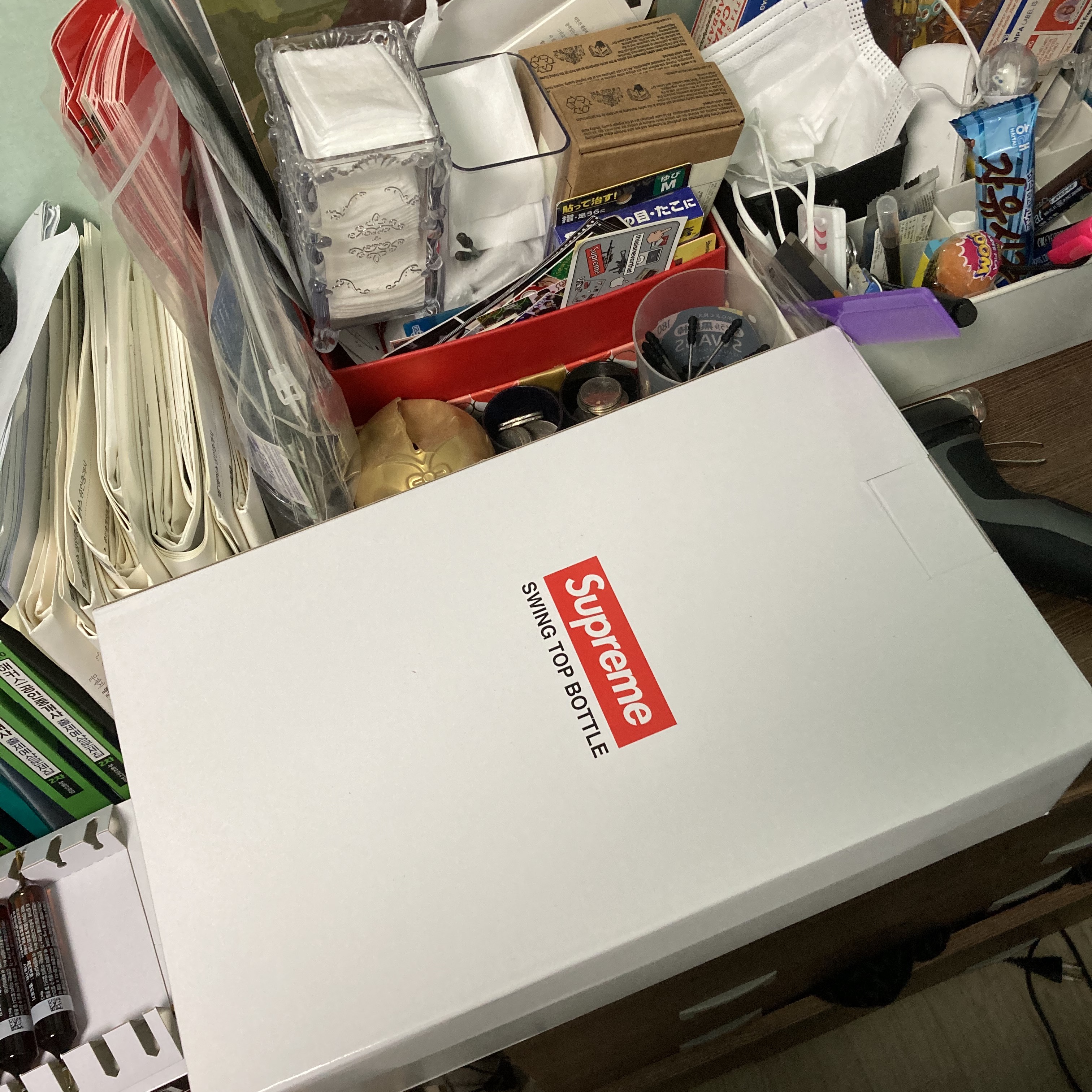 Supreme Swing Top 1.0L Bottle Clear (Set of 2) 착용 스타일 - 2