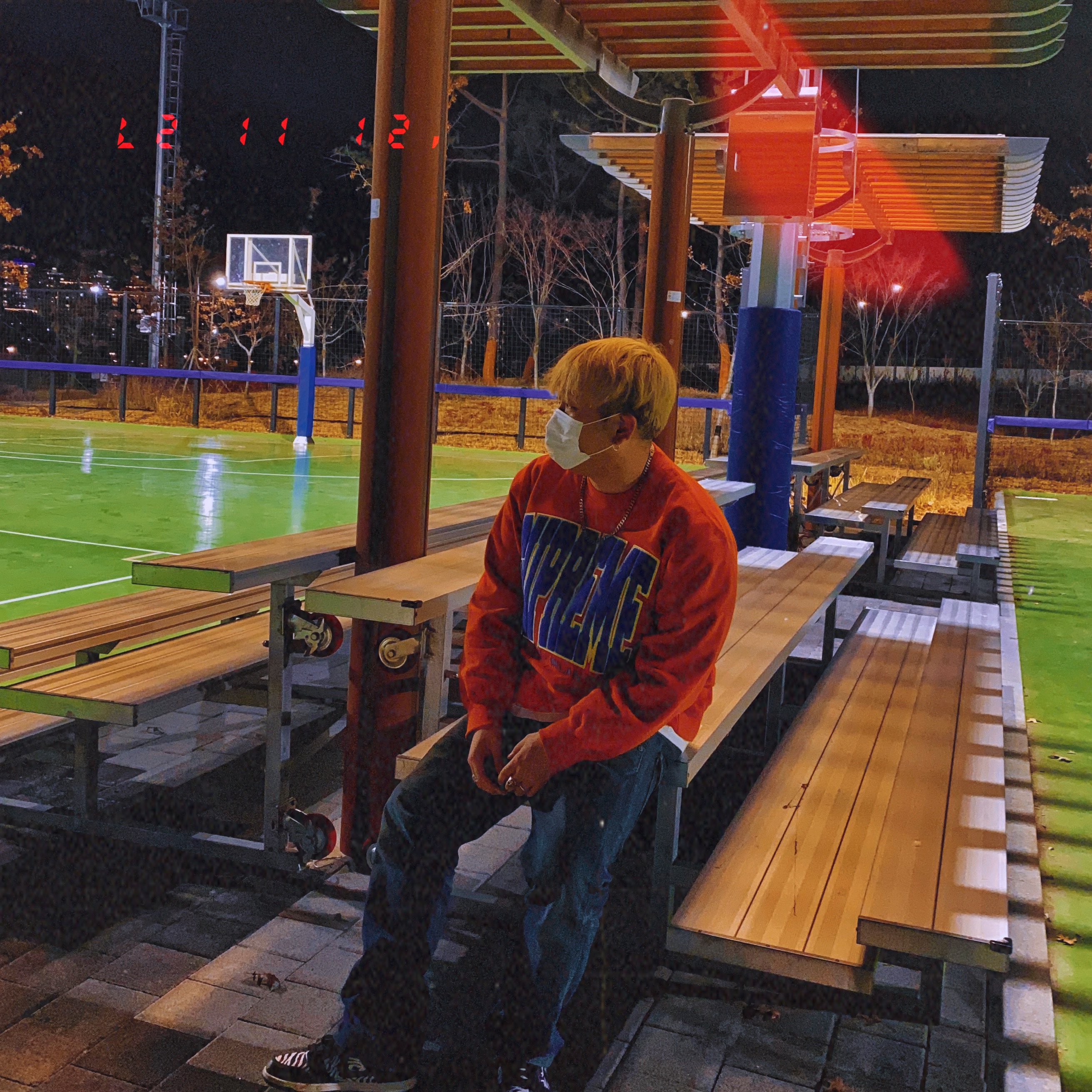 Supreme Cities Arc Crewneck Black - 21FW 착용 스타일