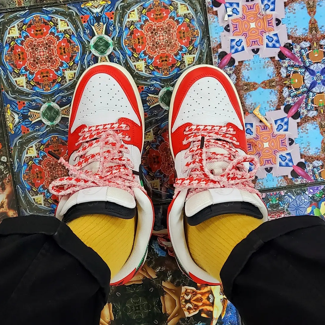 Nike x Travis Scott SB Dunk Low, Nike x Carpet Company SB Dunk High PRM QS Royal Pulse 착용 스타일 - 3