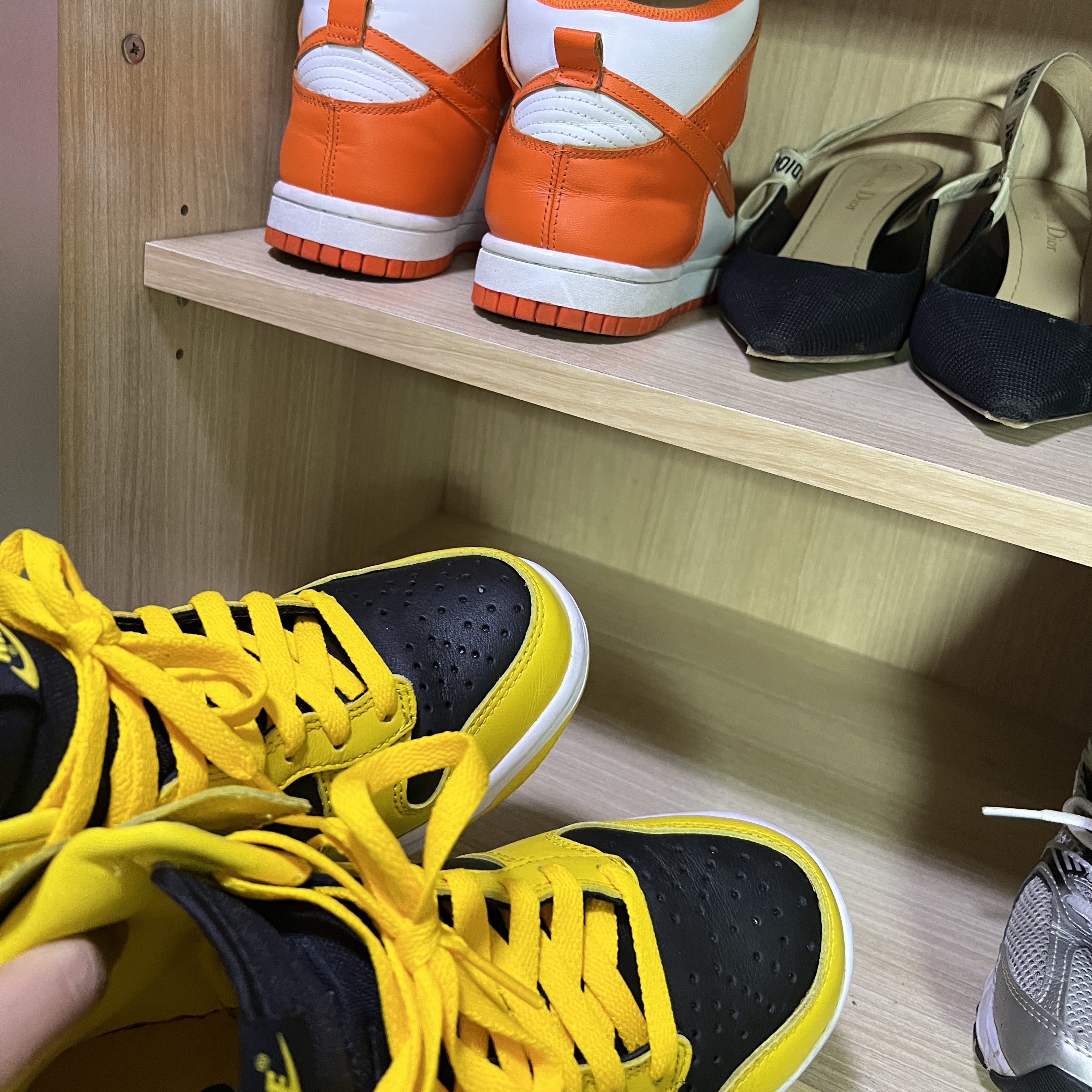 Nike Dunk High SP Varsity Maize 착용 스타일