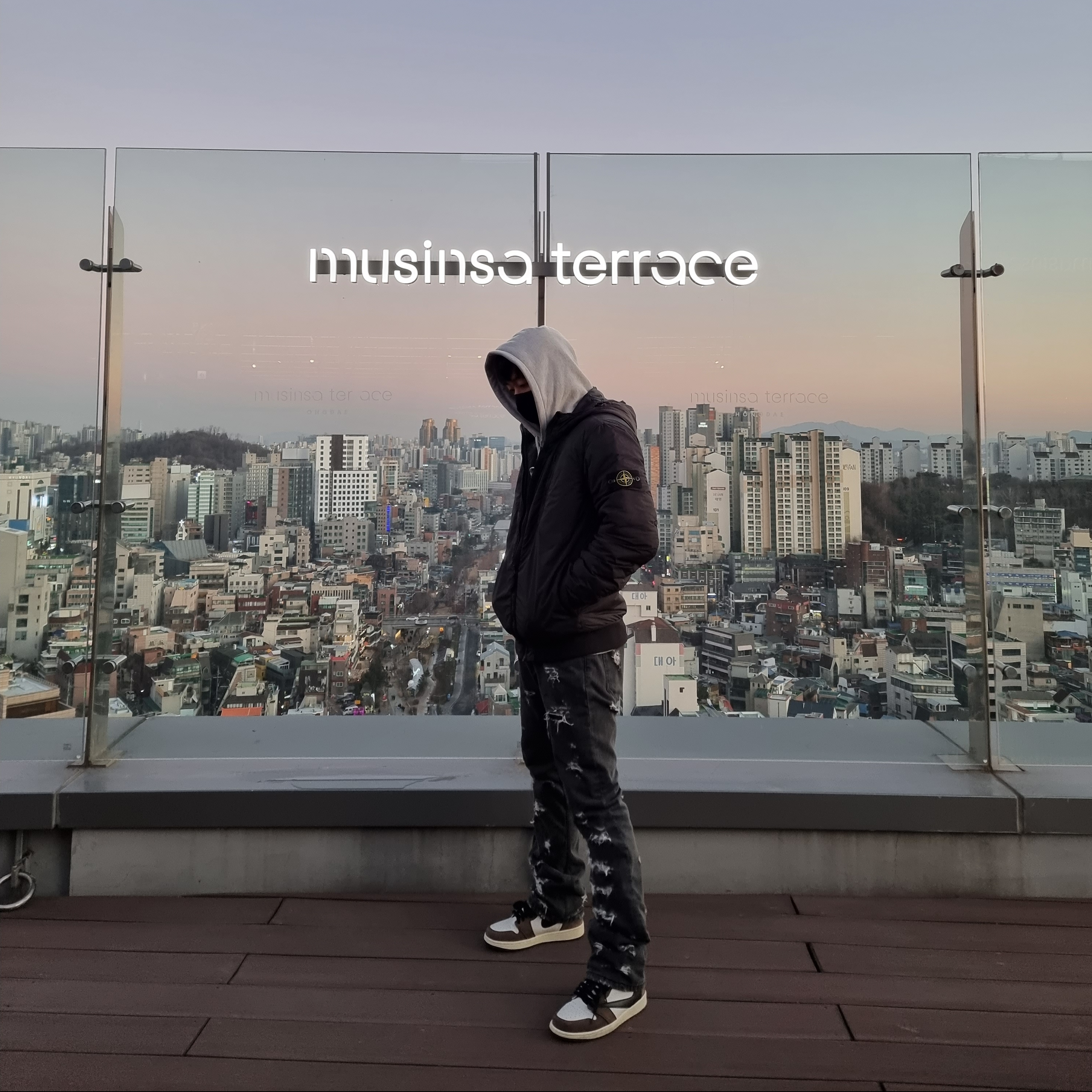 Jordan 1 x Travis Scott Retro High OG SP Mocha, Supreme Bandana Box Logo Hooded Sweatshirt Heather Grey - 19FW 착용 스타일
