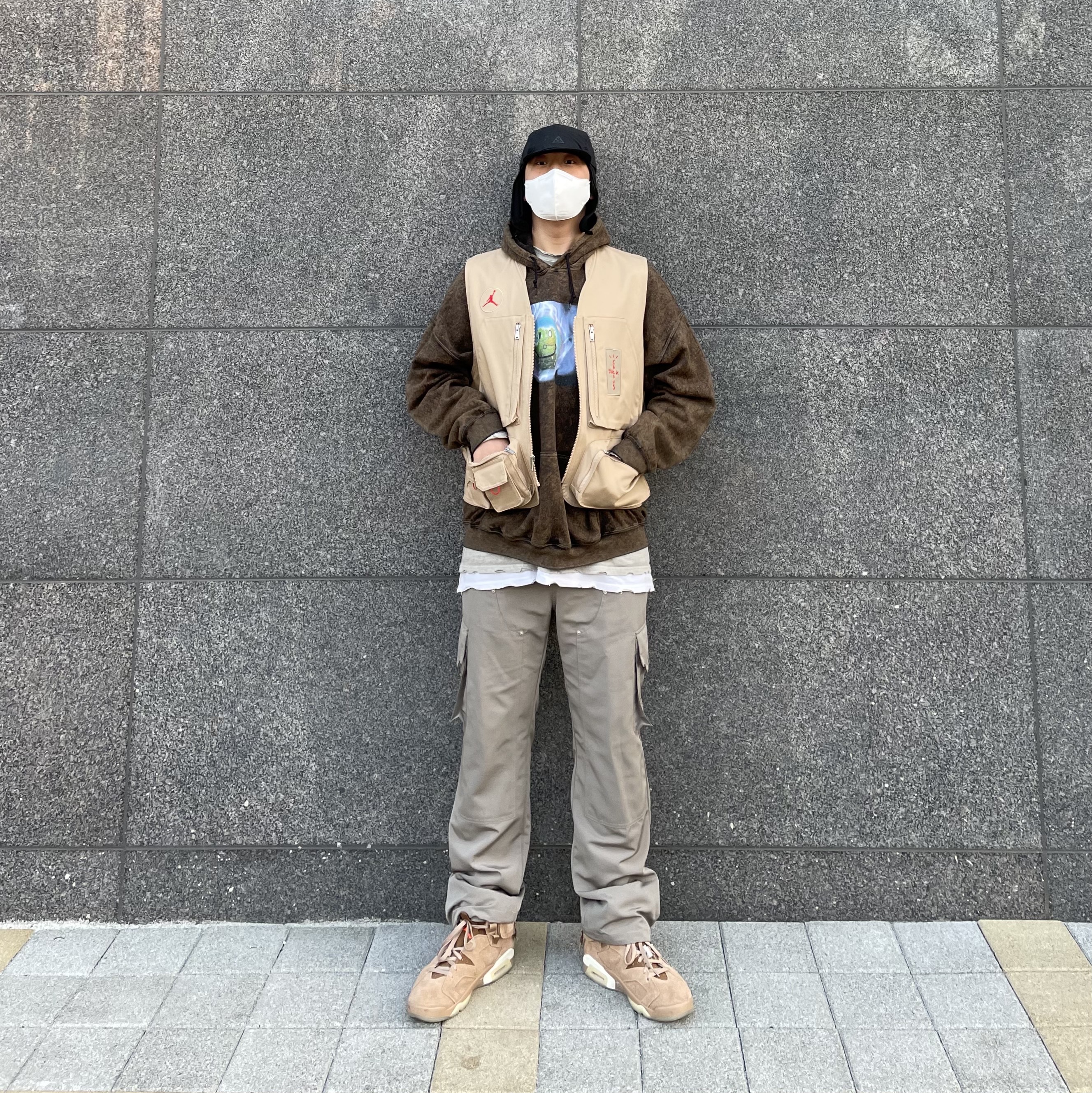 Nike ACG Warm AW84 Cap Black Anthracite, Jordan x Travis Scott Utility Vest - Asia 착용 스타일 - 1