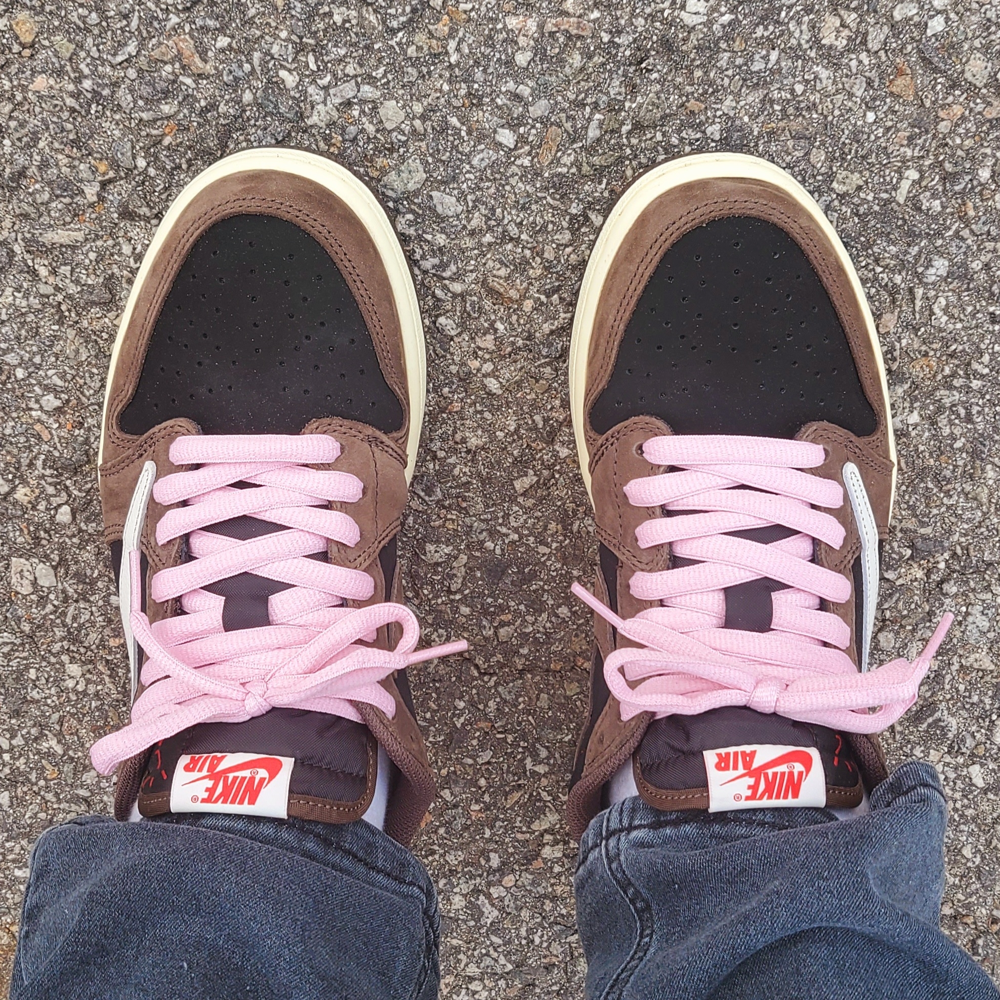 Jordan 1 x Travis Scott x Fragment Retro Low OG SP Military Blue, Jordan 1 x Travis Scott Retro Low OG SP Mocha 착용 스타일 - 2