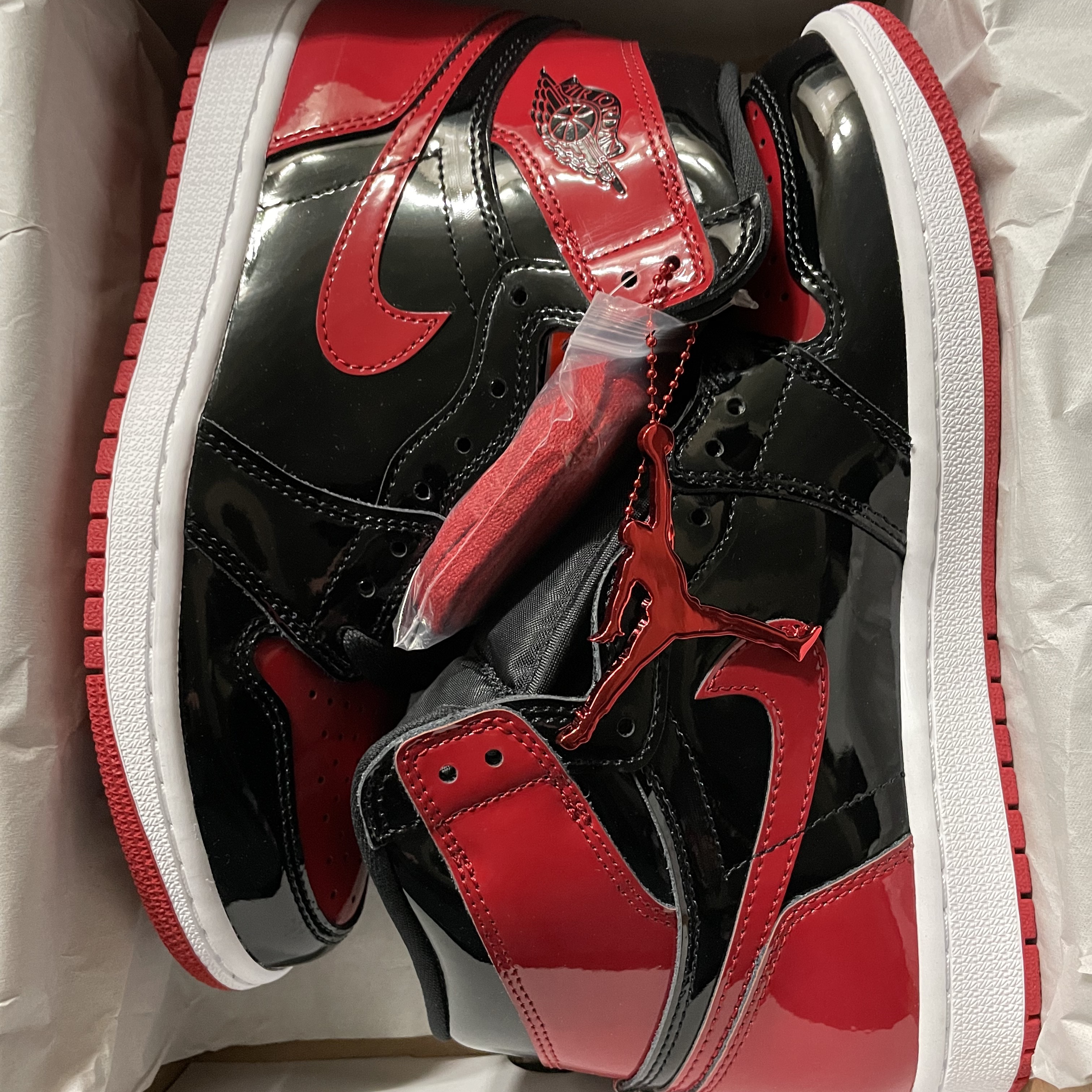 Jordan 1 Retro High OG Patent Bred 착용 스타일 - 2