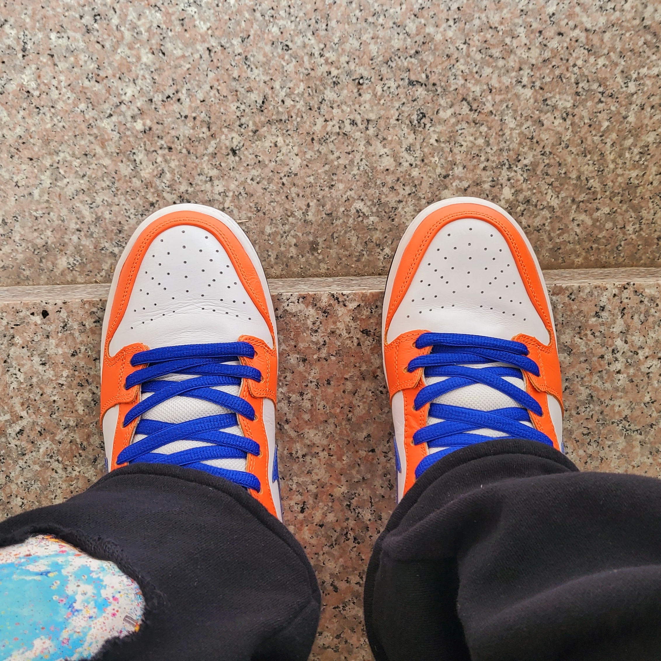 Jordan 1 Retro High OG Defiant SB LA to Chicago, Jordan 5 x Off-White Retro SP Sail Fire Red 착용 스타일 - 5