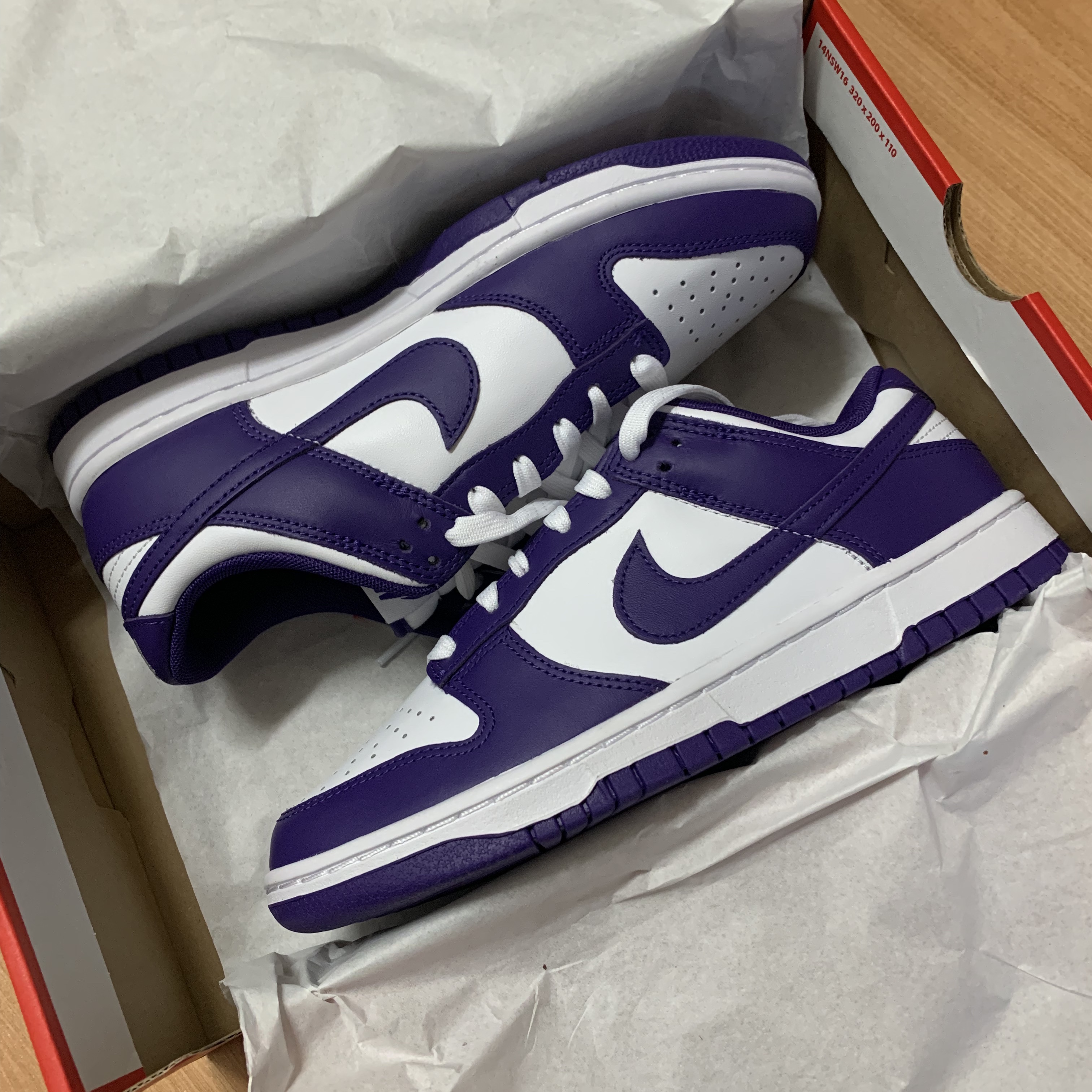 Nike Dunk Low Retro Championship Court Purple 착용 스타일 - 2