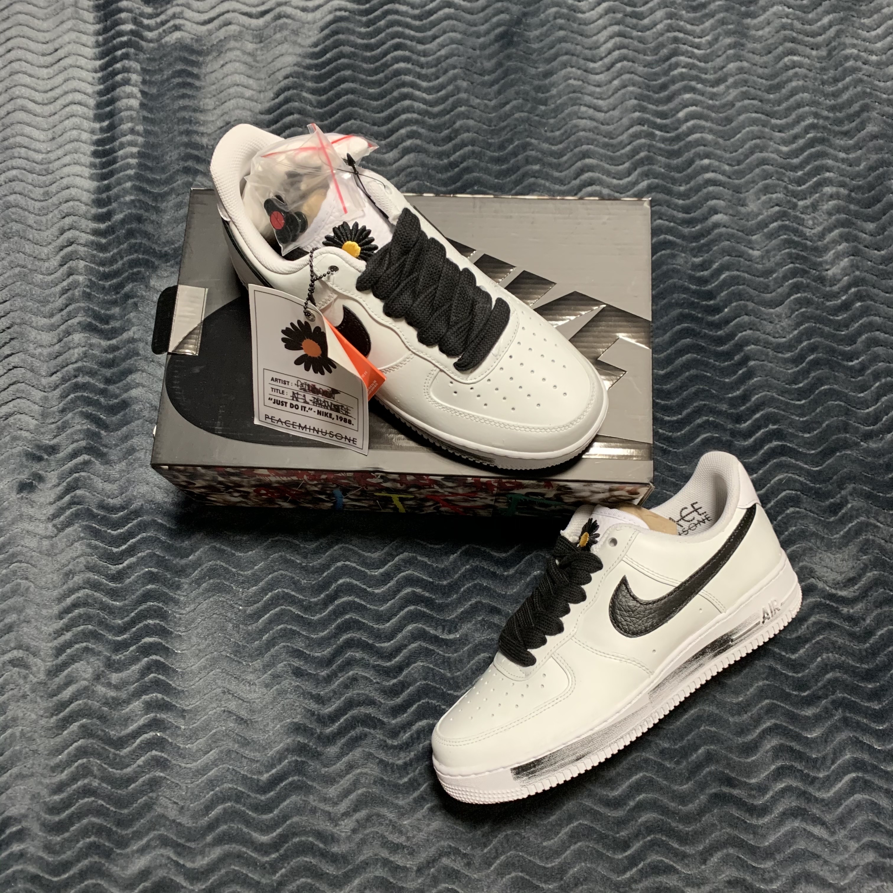 Nike x Peaceminusone Air Force 1 Low Para-Noise 2.0 착용 스타일