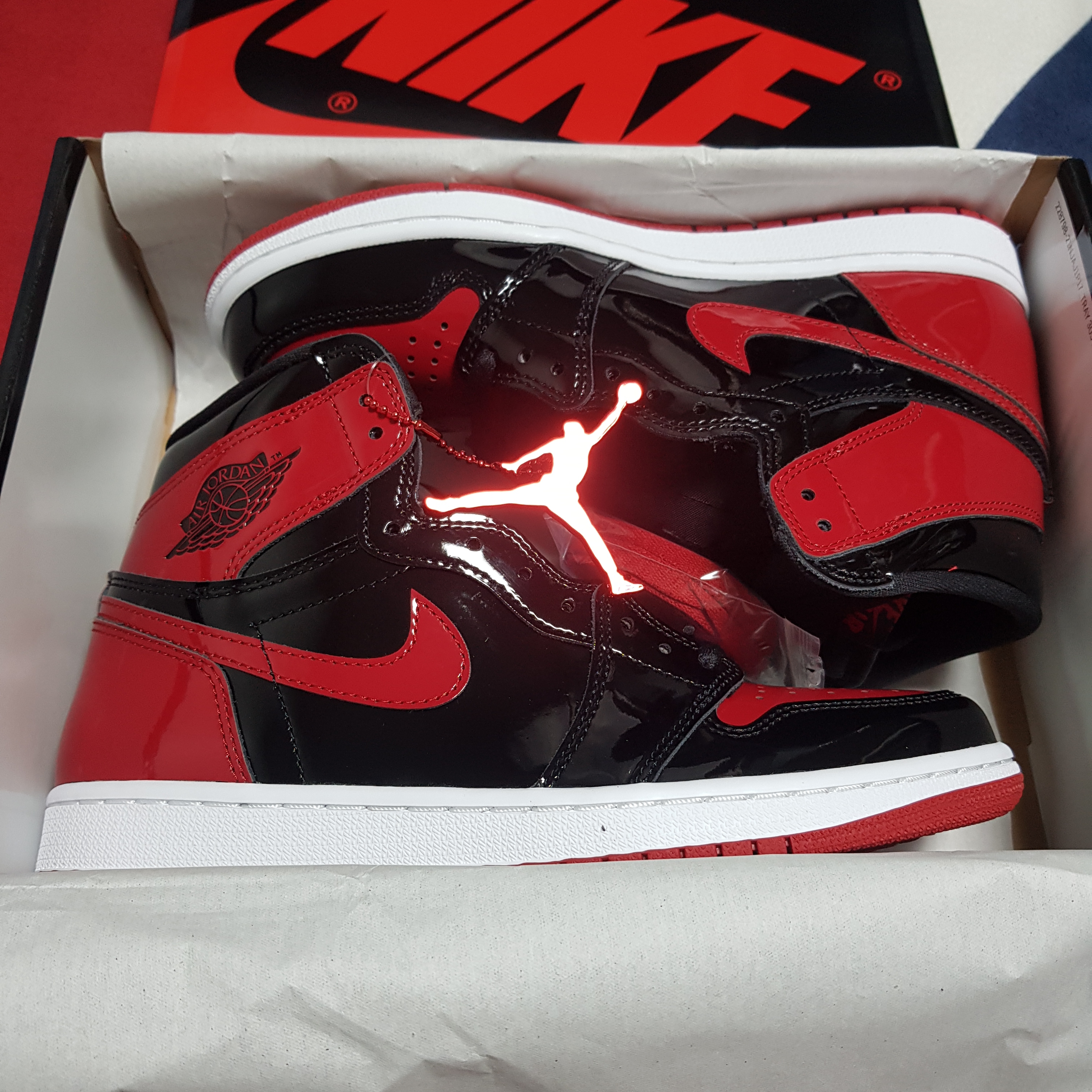 Jordan 1 Retro High OG Patent Bred 착용 스타일