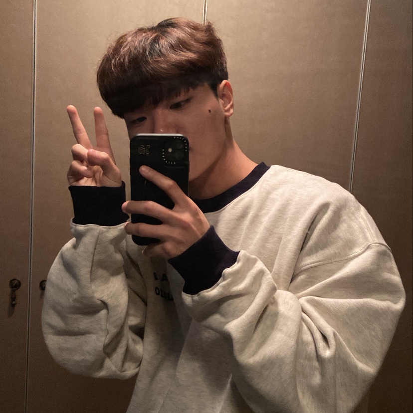 IAB Studio Sweatshirt Oatmeal Navy 착용 스타일 - 3