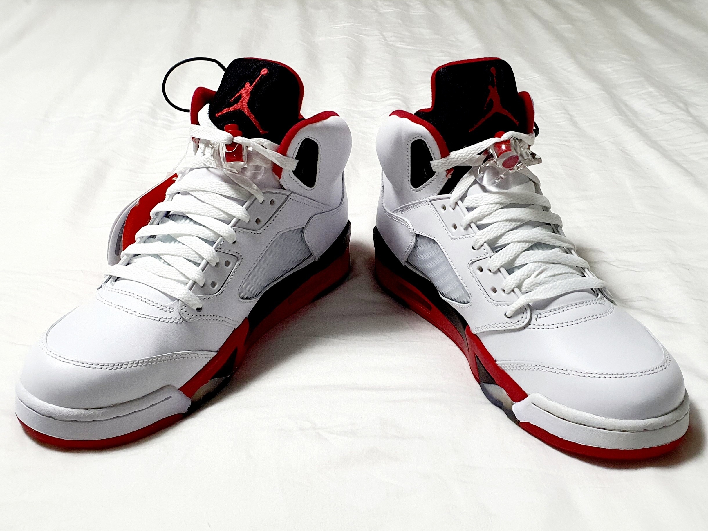 Jordan 5 Retro Fire Red Black Tongue 2013 착용 스타일 - 4