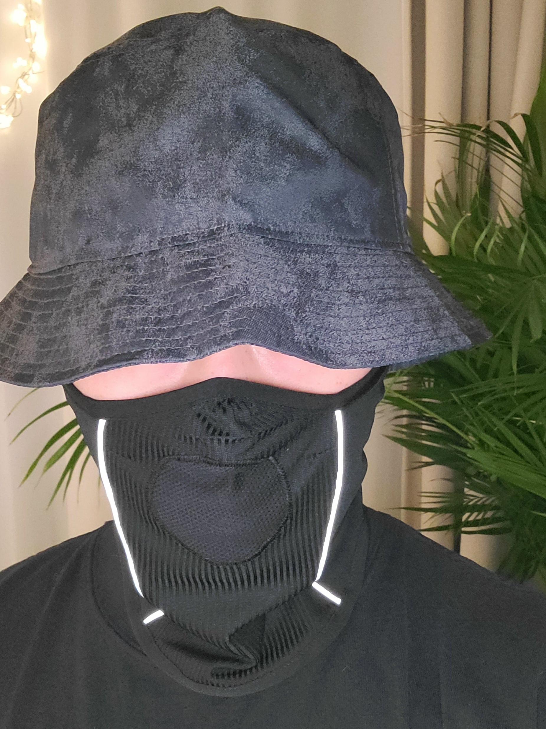 Nike NRG Bucket Hat Black 착용 스타일 - 1