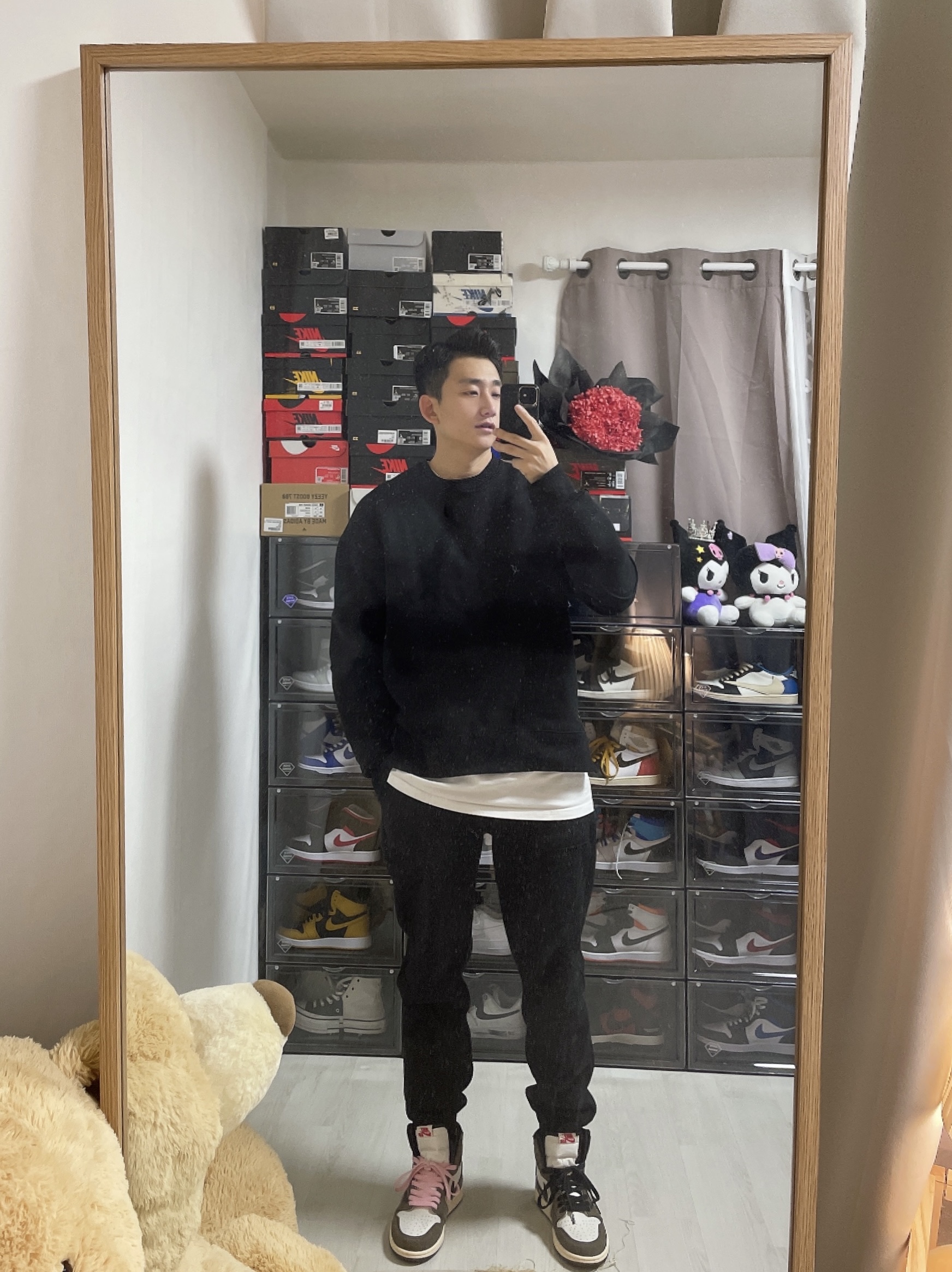 Jordan 1 x Travis Scott x Fragment Retro Low OG SP Military Blue, Jordan 1 x Travis Scott Retro High OG SP Mocha 착용 스타일