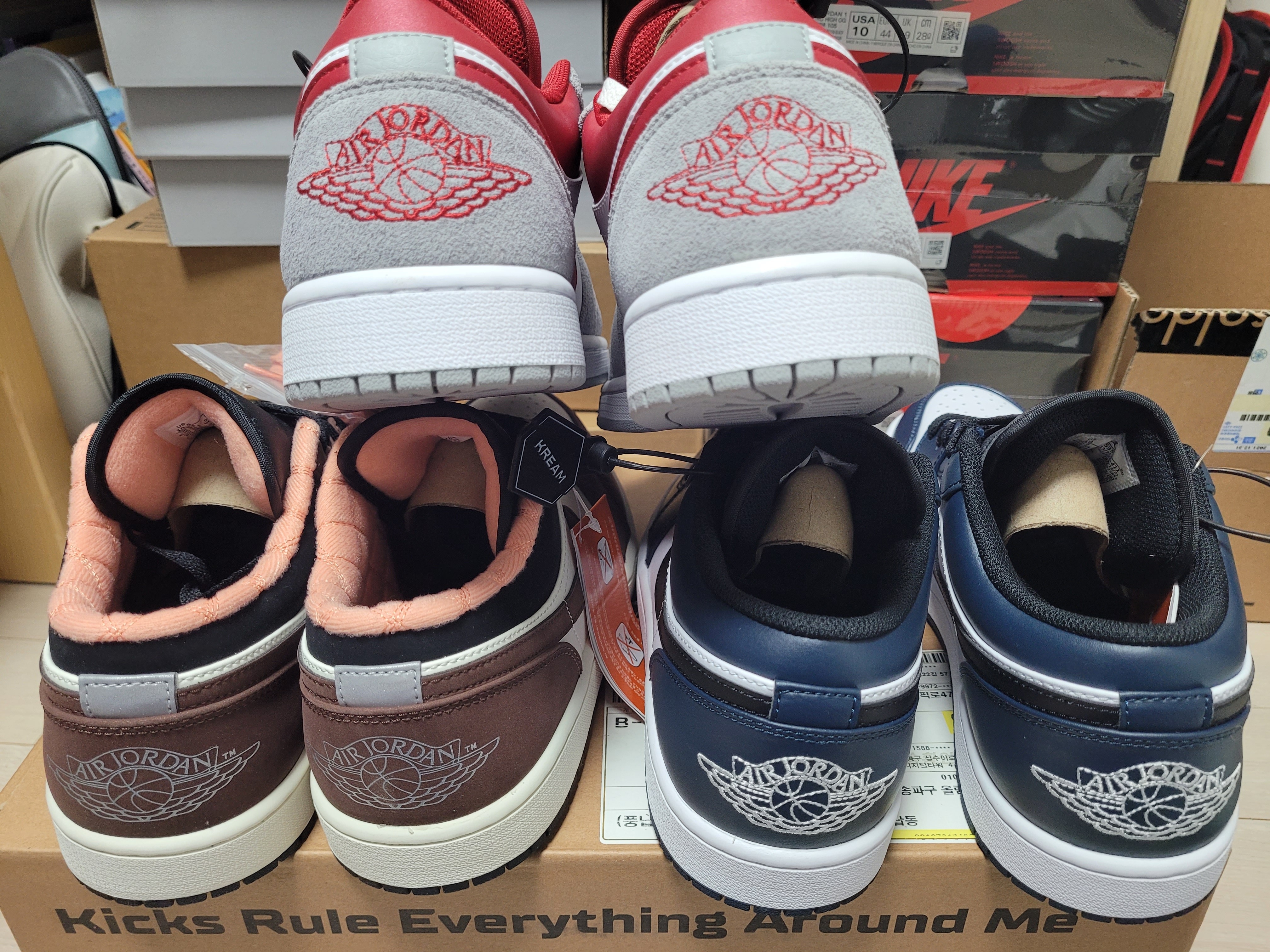 Jordan 1 Low SE Light Smoke Grey Gym Red, Jordan 1 Low Dark Teal 착용 스타일 - 1
