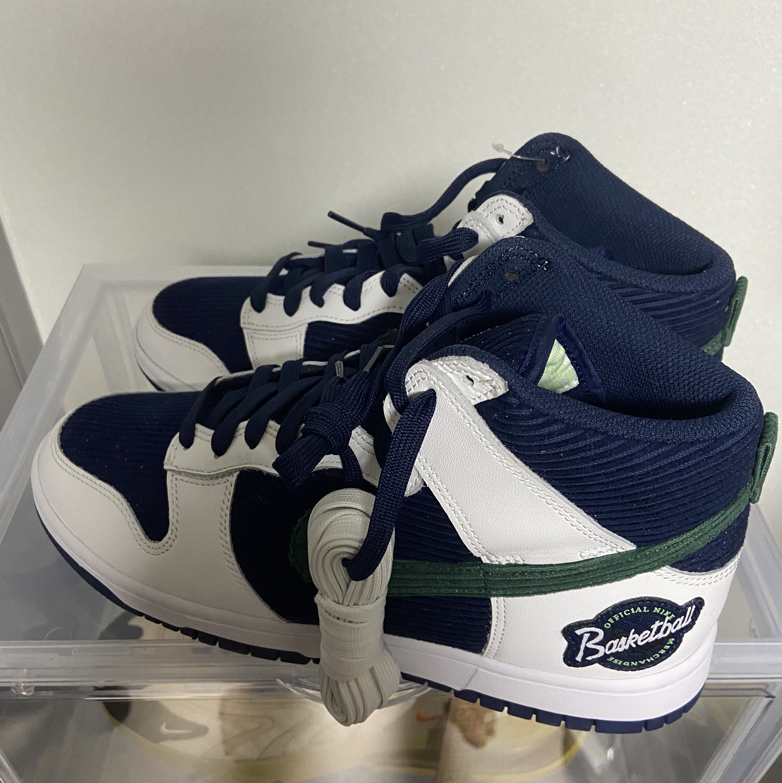 Nike Dunk High PRM EMB College Navy 착용 스타일