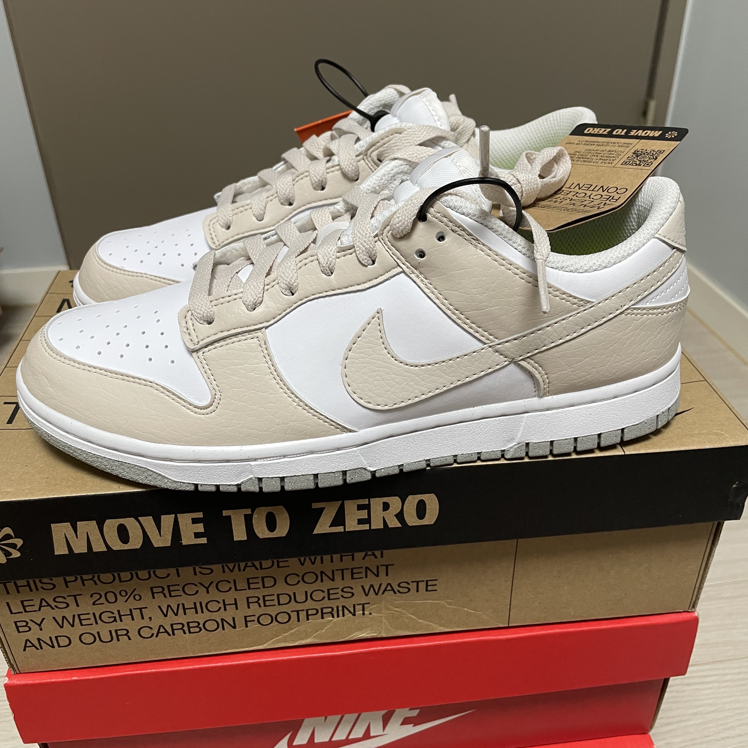 (W) Nike Dunk Low Next Nature Light Orewood Brown 착용 스타일