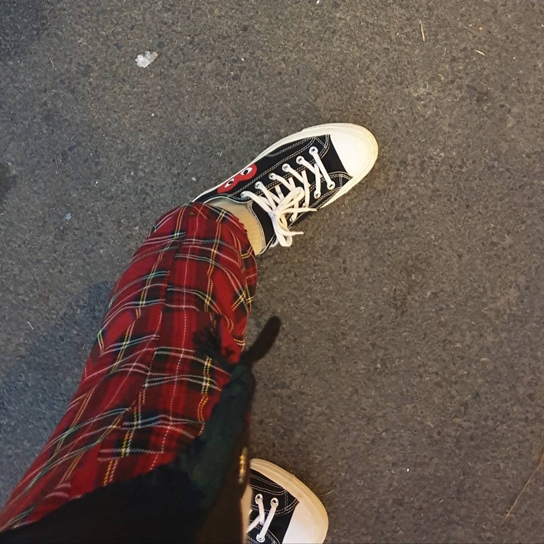 Converse x Play Comme des Garcons Chuck 70 Ox Black 착용 스타일 - 1