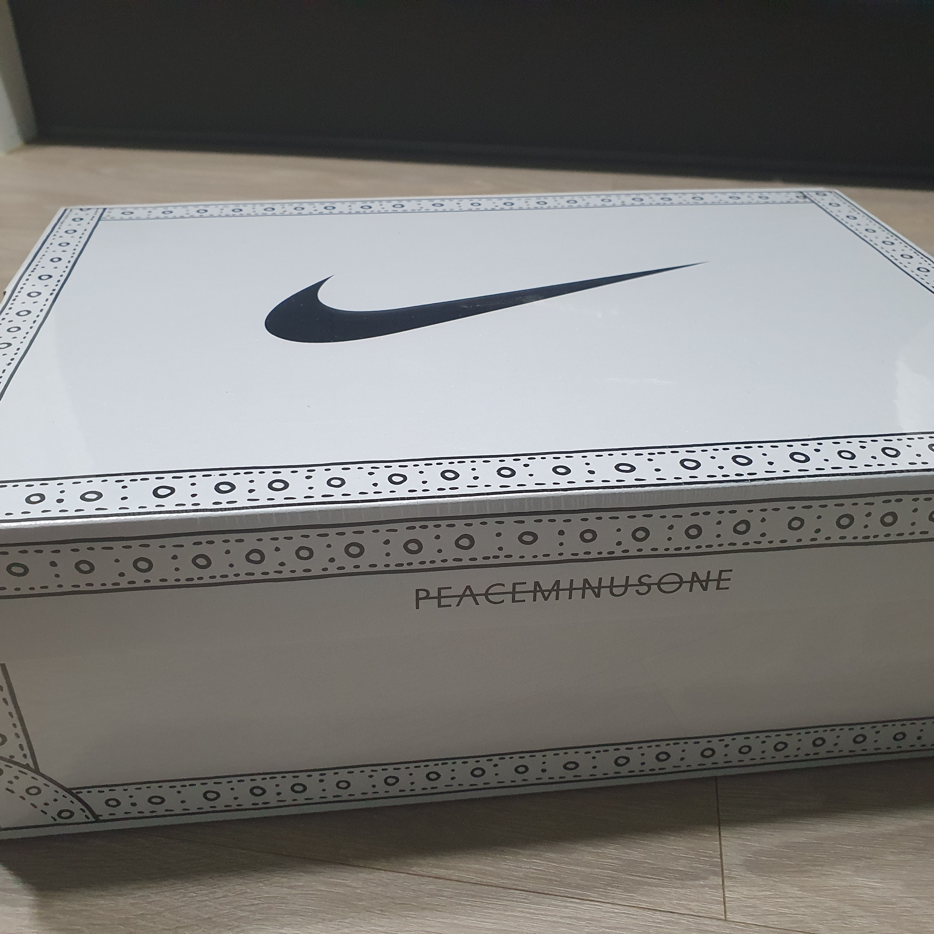 Nike x Peaceminusone Kwondo1 White 착용 스타일 - 1