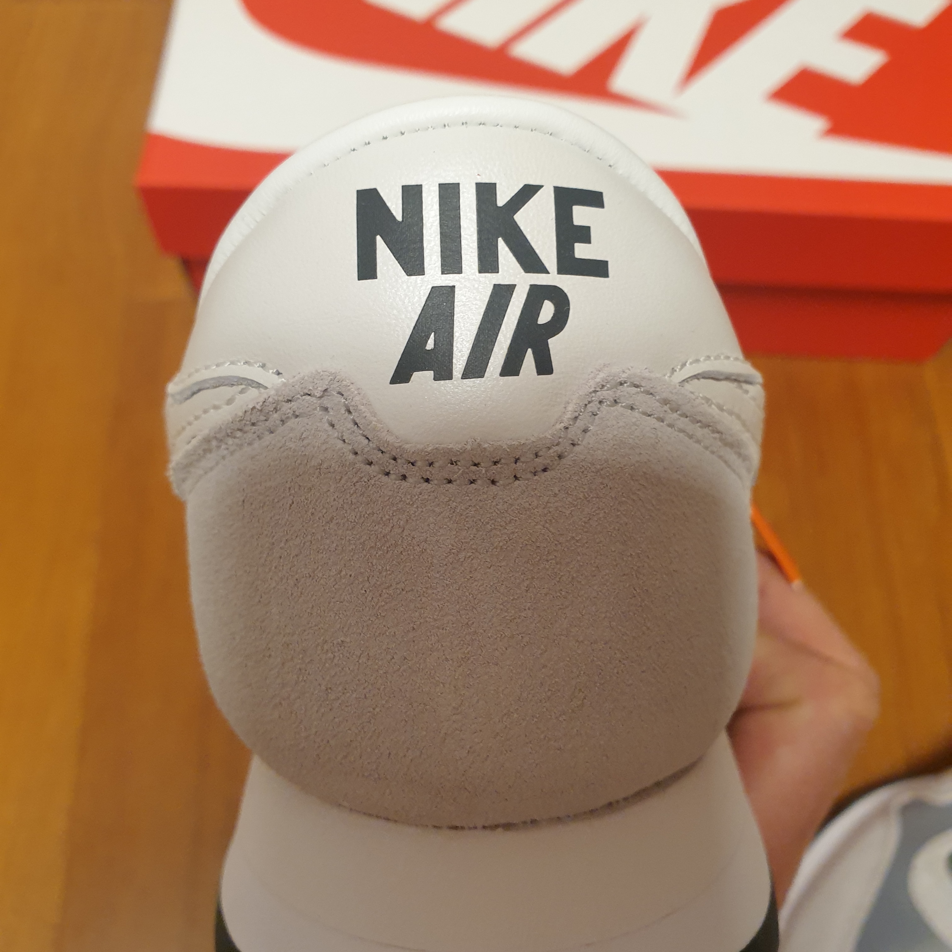Nike Air Pegasus 83 PRM Grey Fog 착용 스타일 - 4