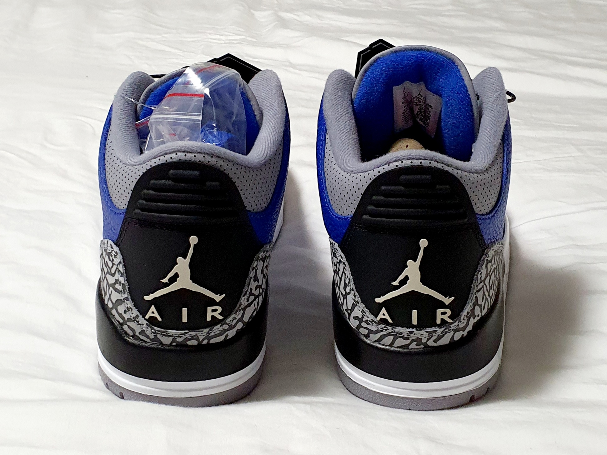 Jordan 3 Retro Varsity Royal Cement 착용 스타일 - 3