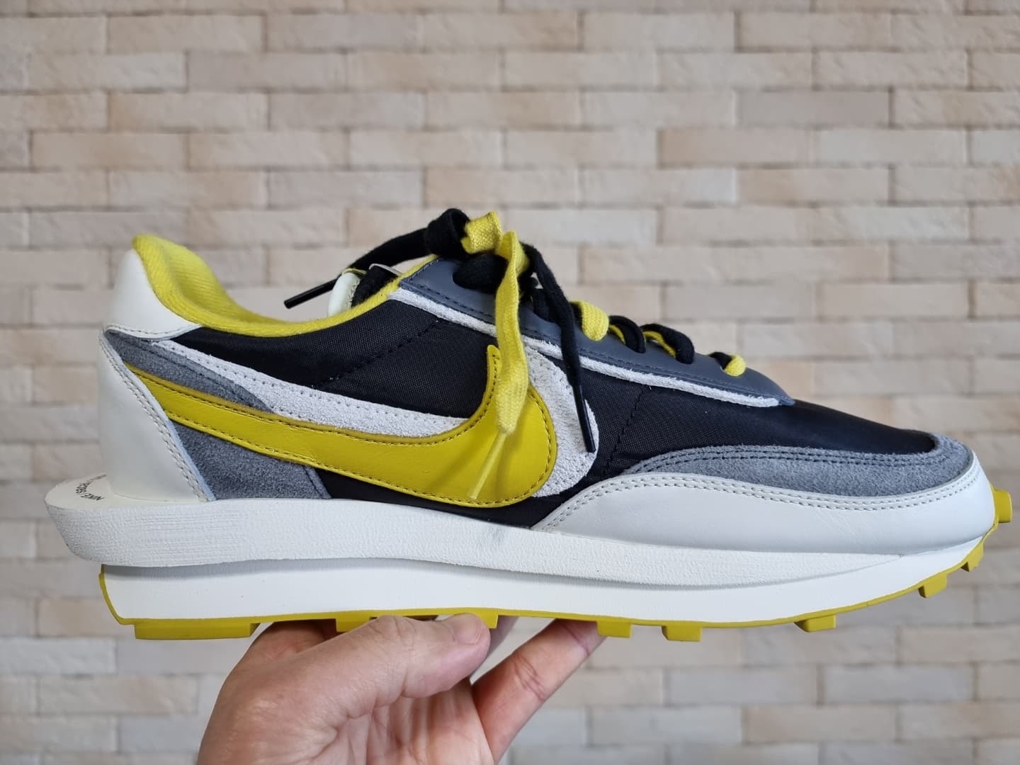 Nike x Sacai x Undercover LDWaffle Black Bright Citron, Nike x Sacai x Undercover LDWaffle Midnight Spruce University Red 착용 스타일 - 2