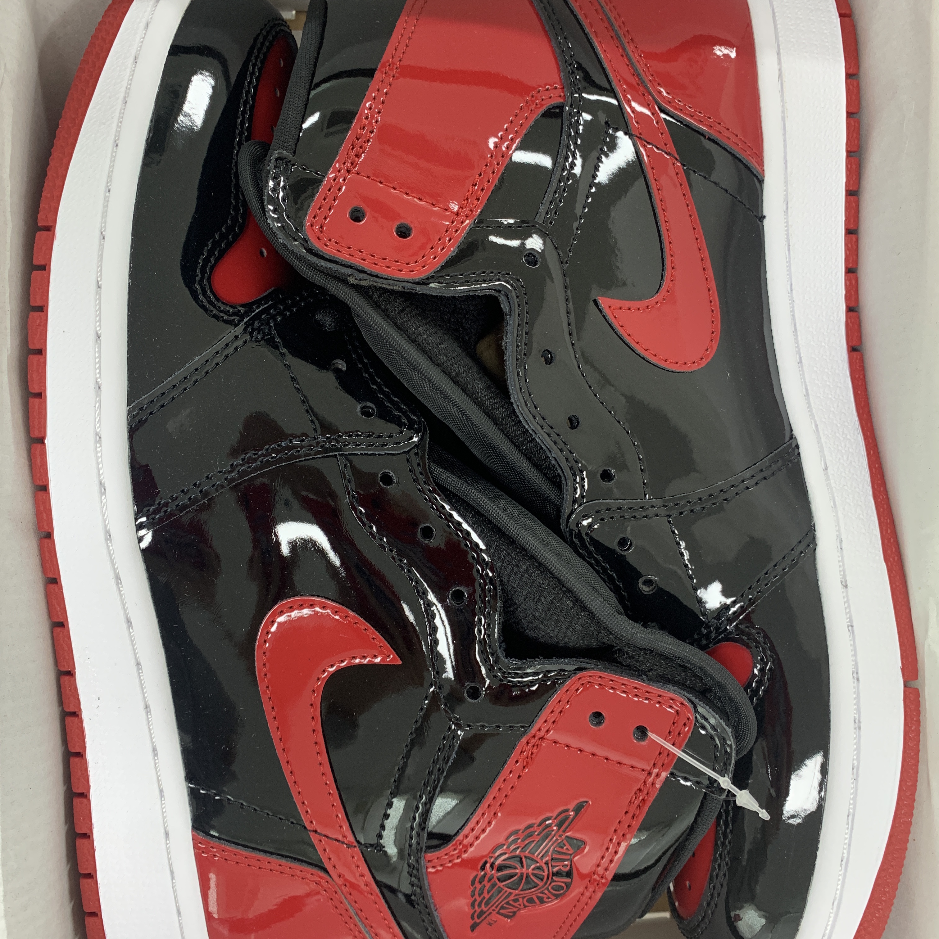 Jordan 1 Retro High OG Patent Bred 착용 스타일 - 1