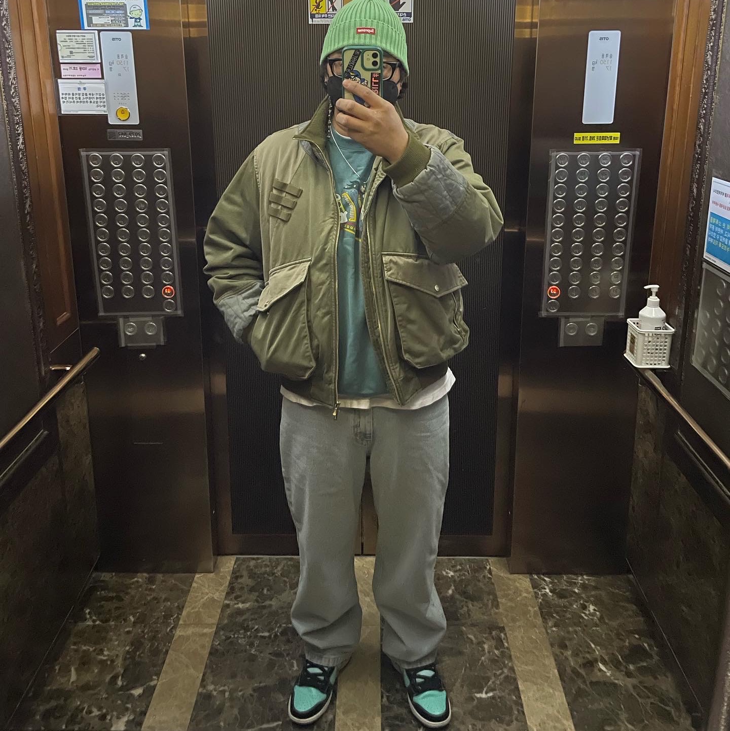 Nike x Diamond Supply Co. SB Dunk High Tiffany 착용 스타일 - 1