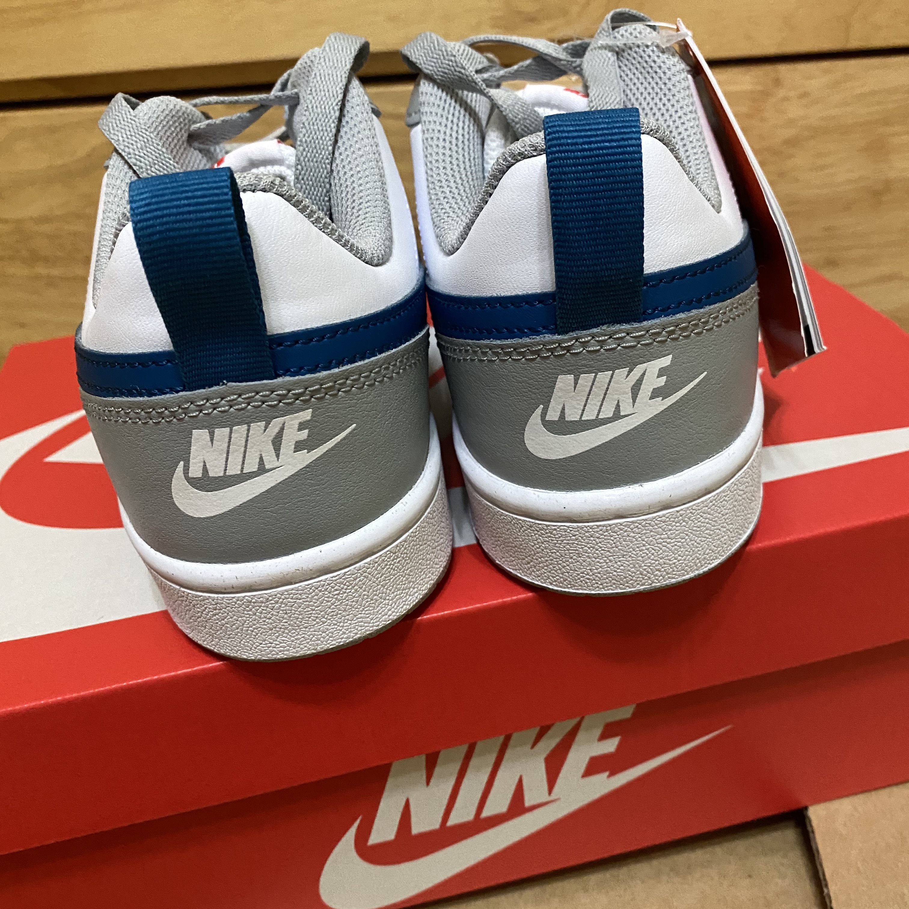 (GS) Nike Court Borough Low 2 Light Smoke Grey 착용 스타일 - 2