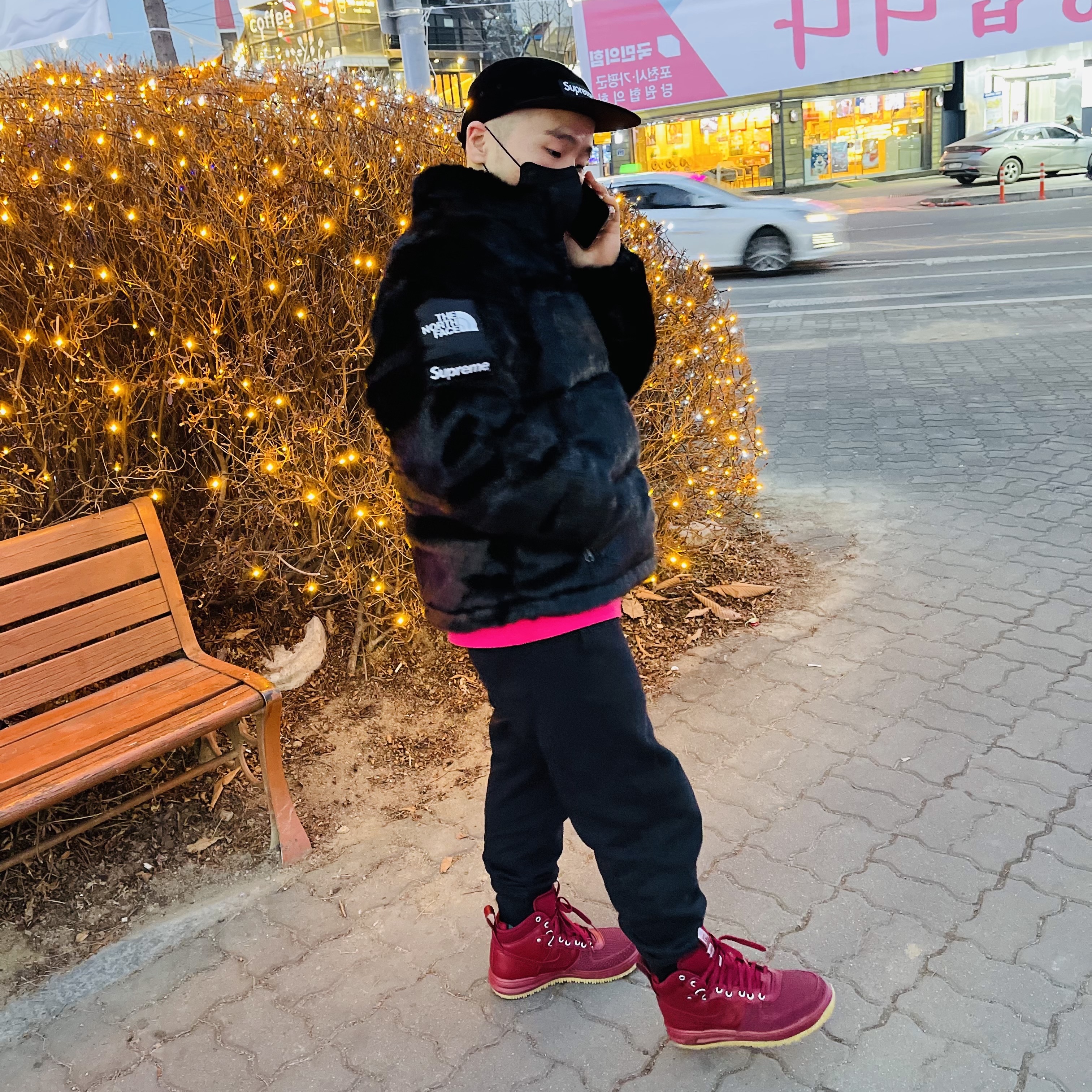 Supreme x The North Face Faux Fur Nuptse Jacket Black - 20FW 착용 스타일
