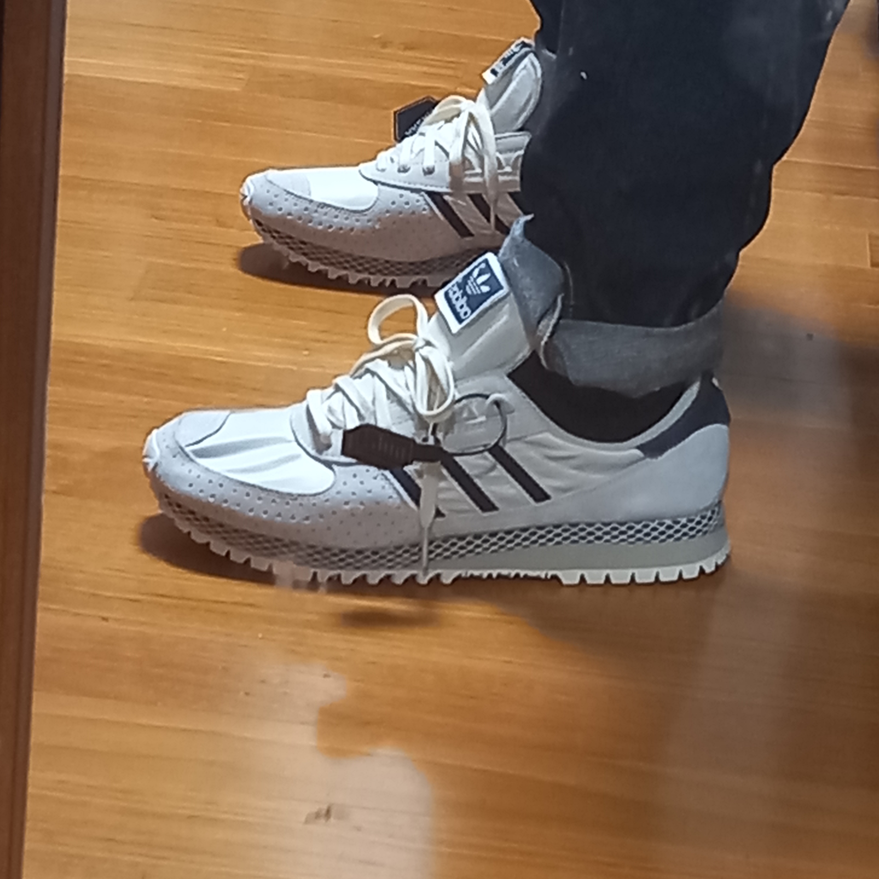 Adidas City Marathon PT Beige Navy 착용 스타일 - 1