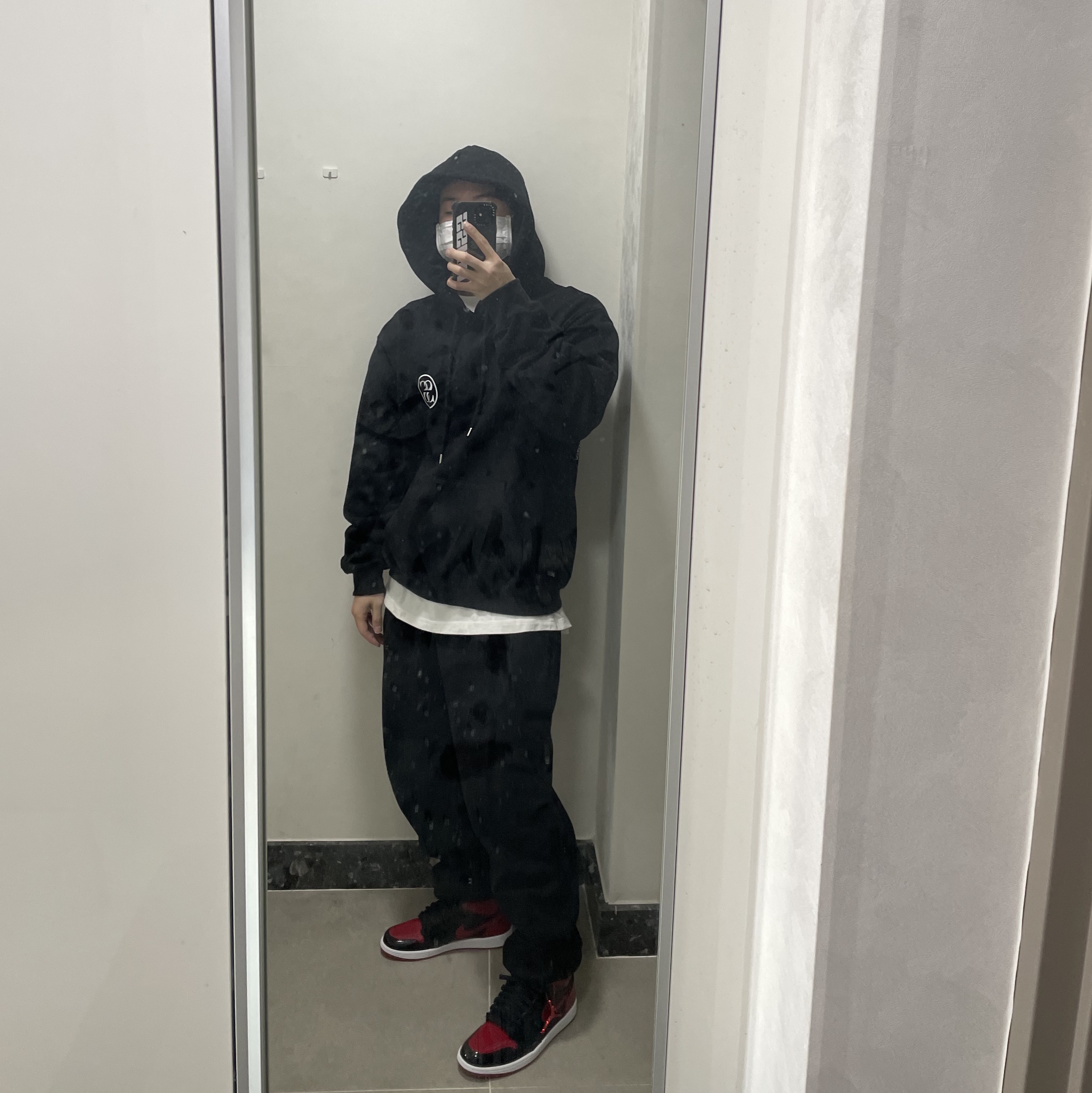 Jordan 1 Retro High OG Patent Bred 착용 스타일 - 1
