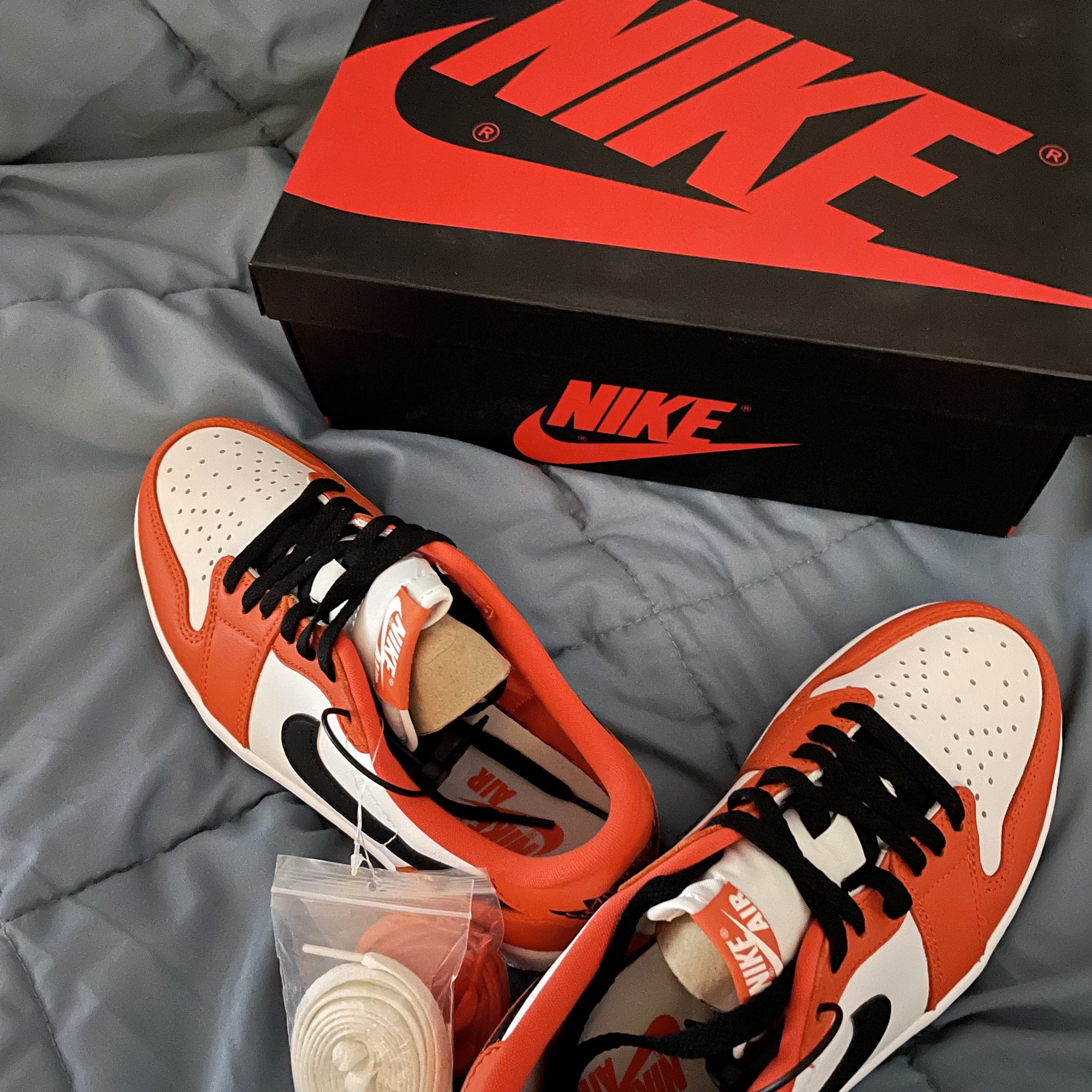 Jordan 1 Low OG Starfish 착용 스타일