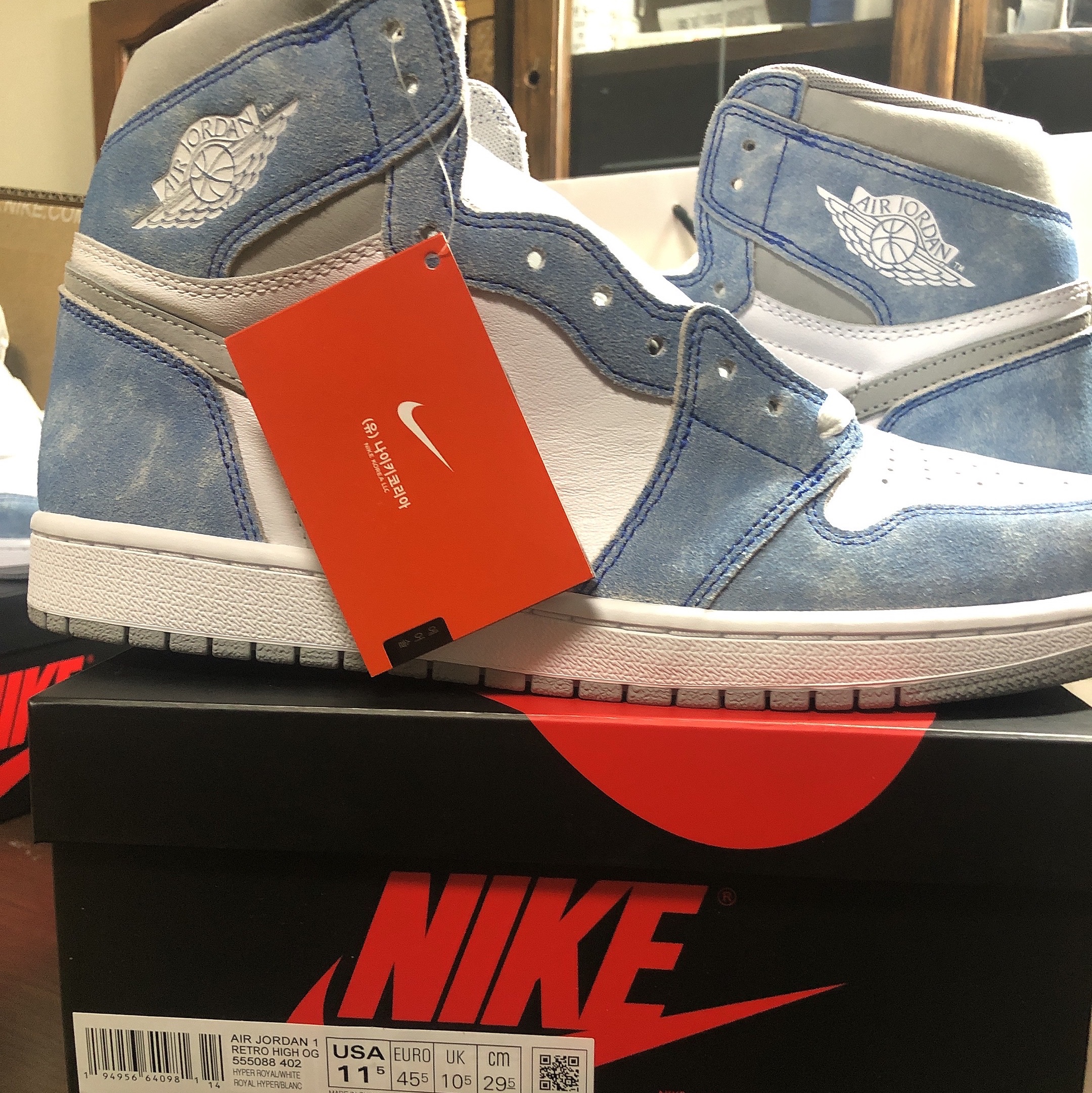 Jordan 1 Retro High OG Hyper Royal, (GS) Jordan 1 Retro High OG Hyper Royal 착용 스타일 - 1