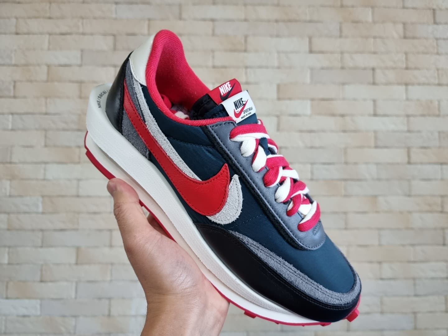 Nike x Sacai x Undercover LDWaffle Black Bright Citron, Nike x Sacai x Undercover LDWaffle Midnight Spruce University Red 착용 스타일 - 5