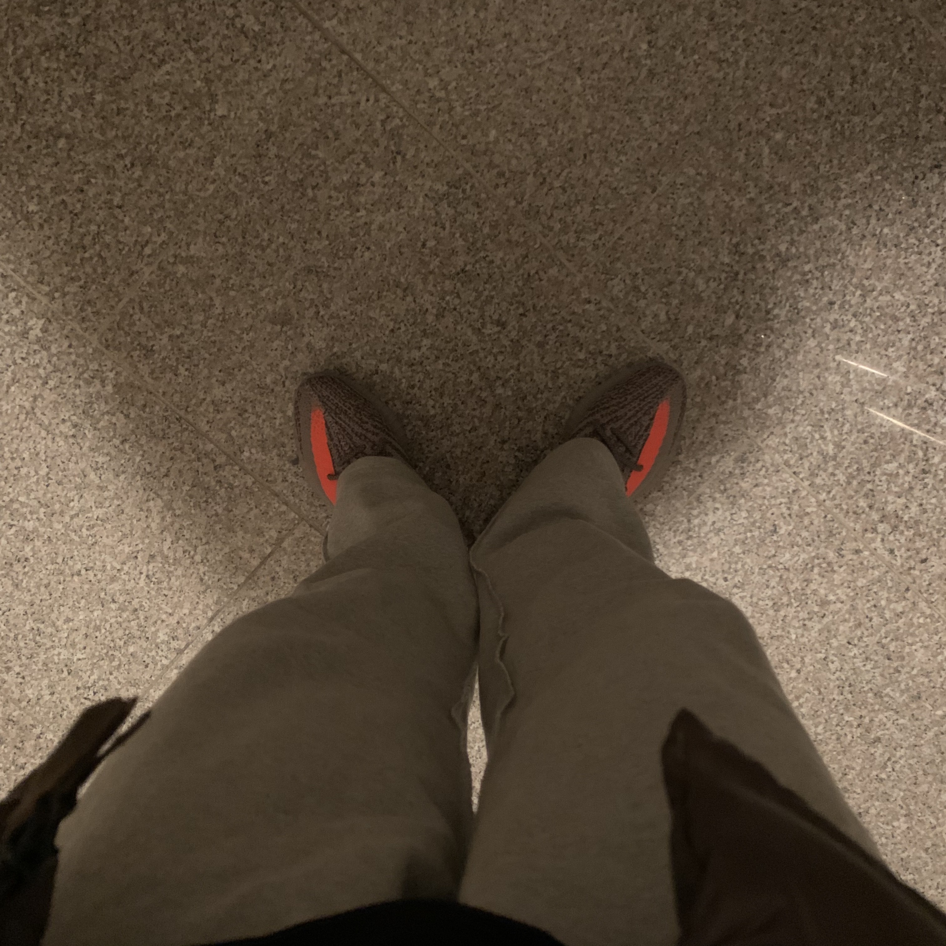 Adidas Yeezy Boost 350 V2 Beluga - Reflective 착용 스타일 - 2
