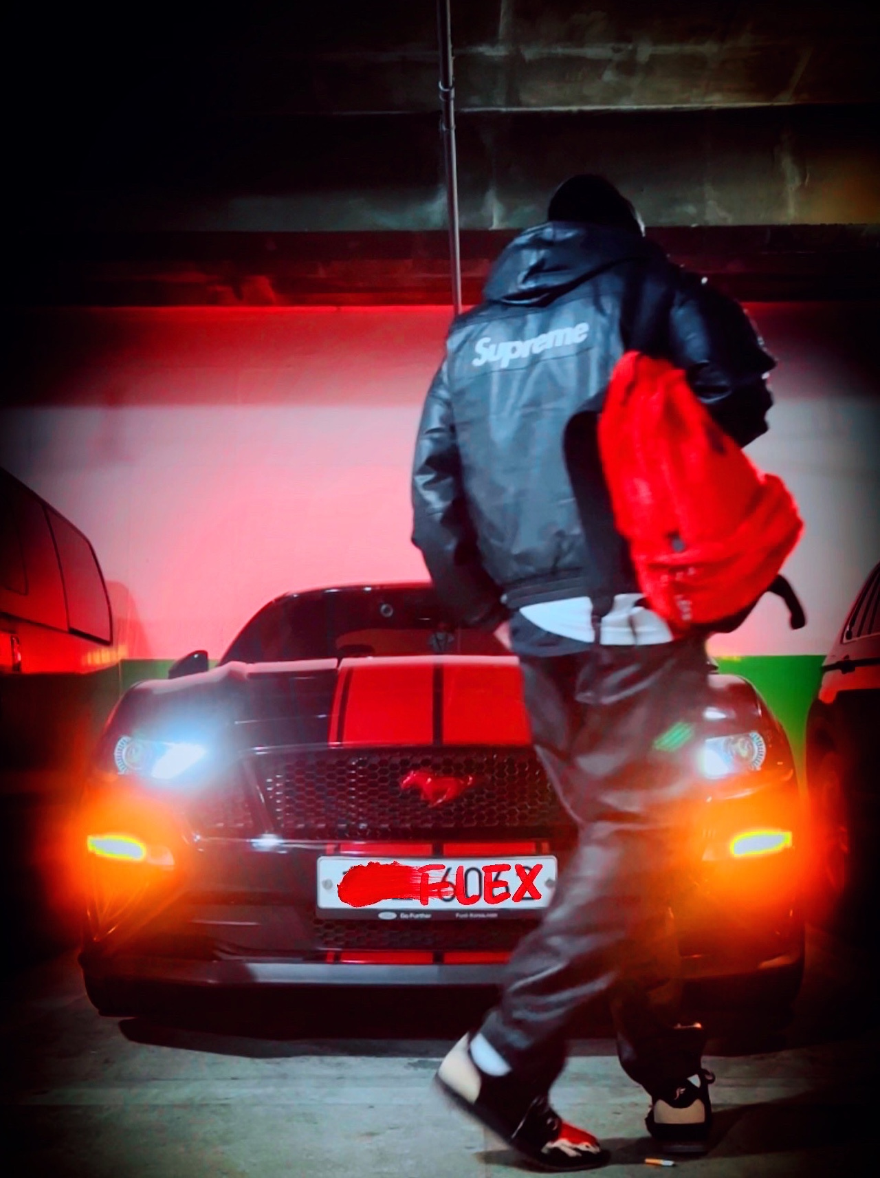 Supreme x Nike Leather Anorak Black - 19FW, Supreme x Nike Leather Warm Up Pants White - 19FW 착용 스타일 - 2