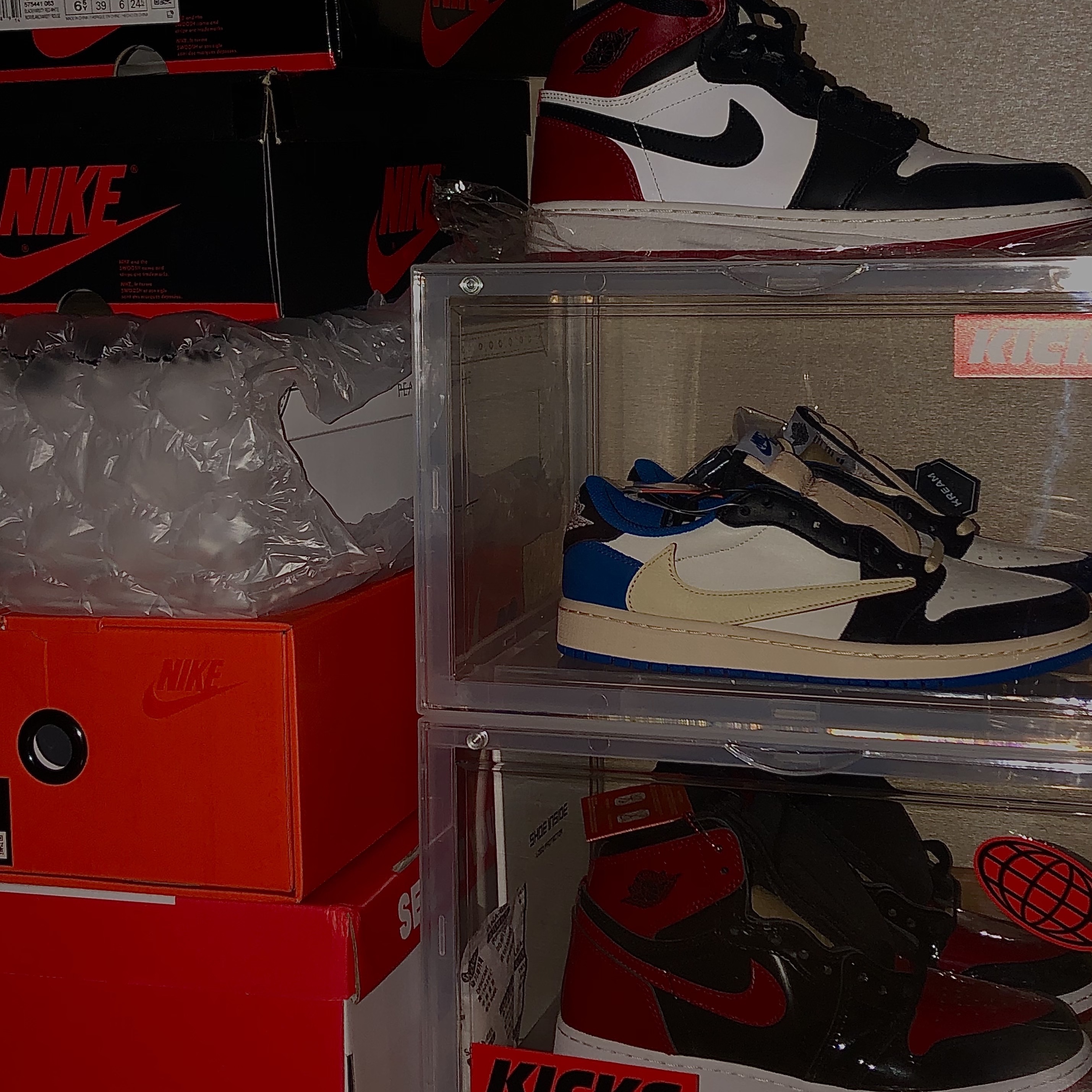 Jordan 1 x Travis Scott x Fragment Retro Low OG SP Military Blue, Jordan 1 Retro Black Toe 2013 착용 스타일