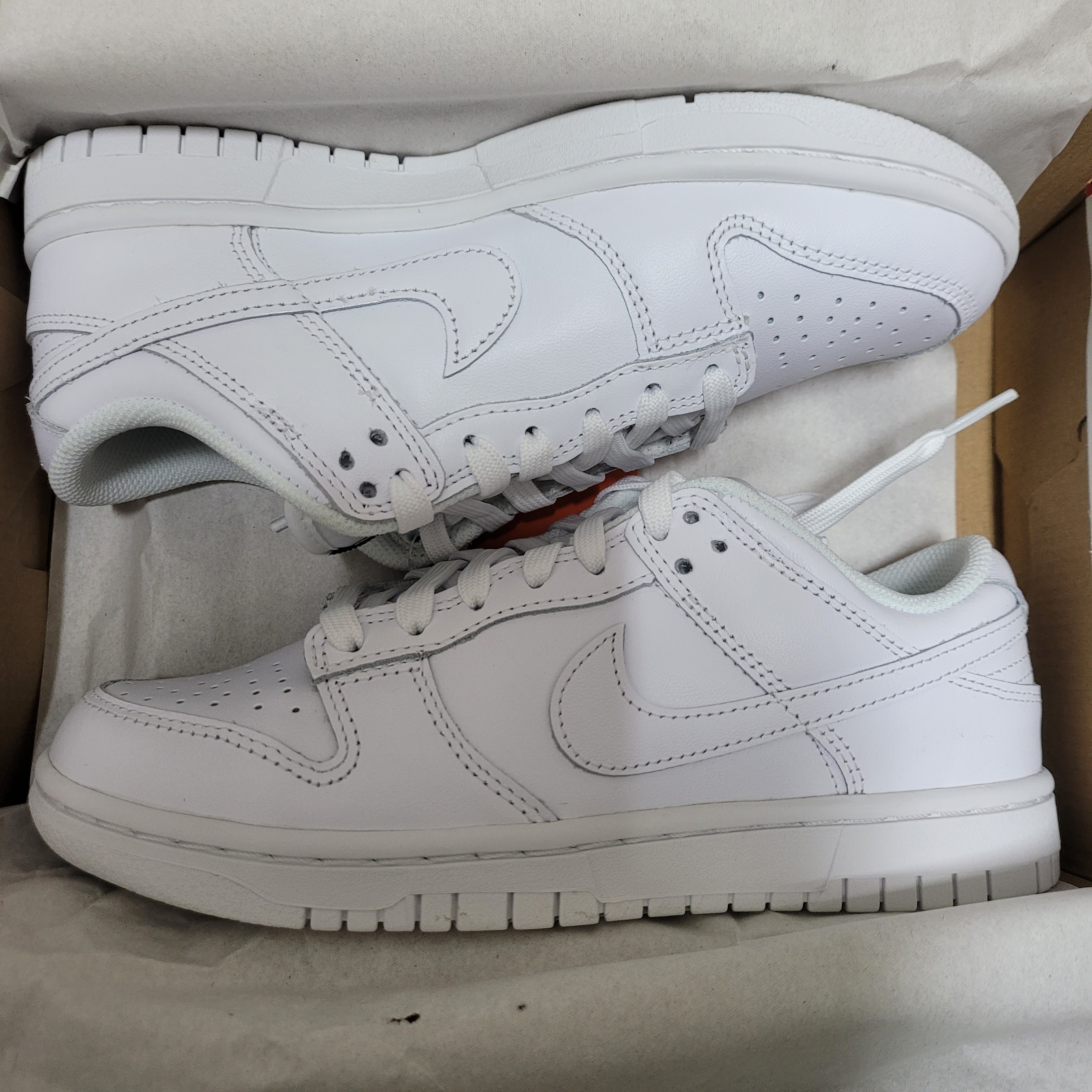 (W) Nike Dunk Low Triple White 착용 스타일
