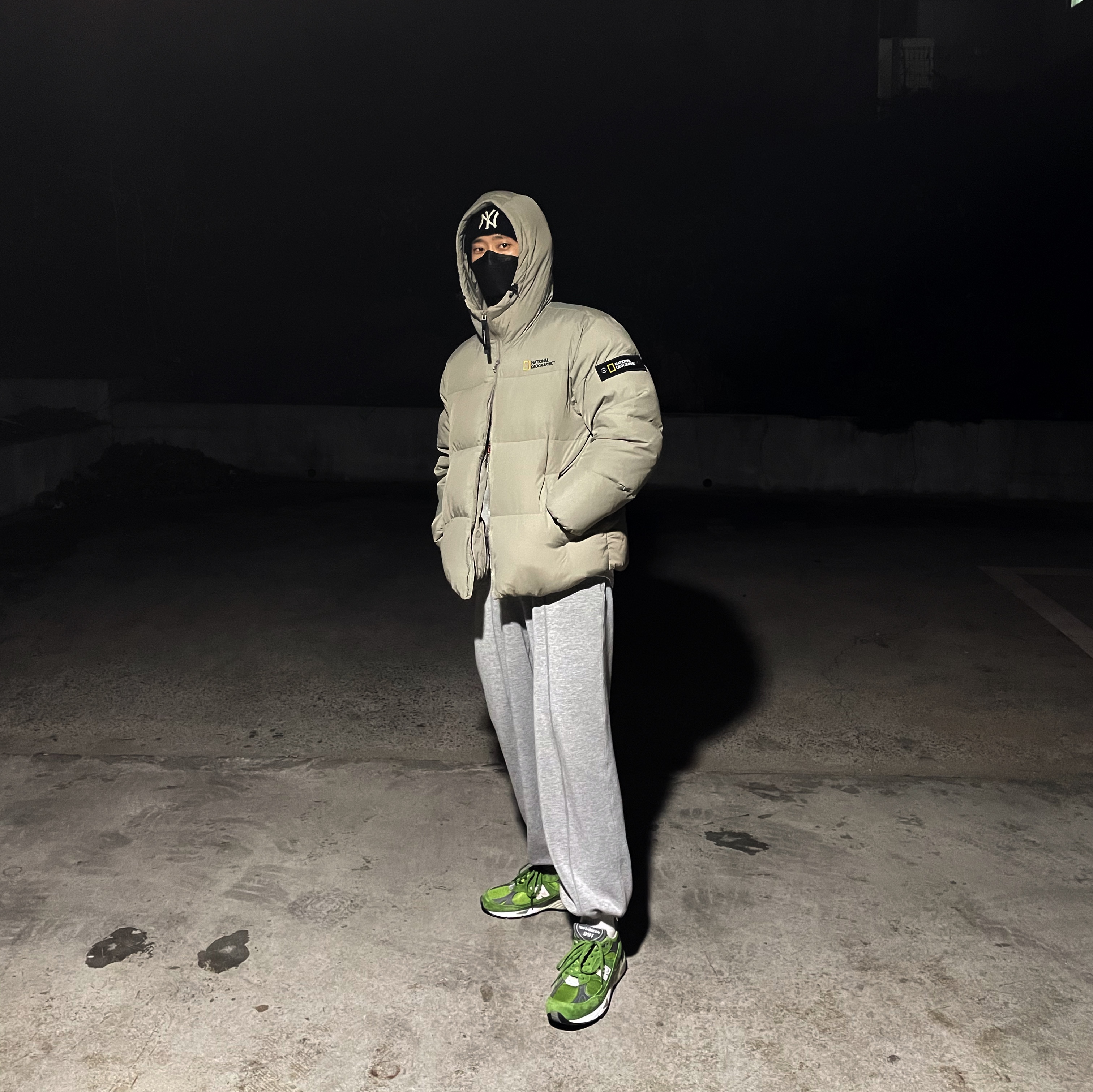 New Balance 991 Made in UK Bright Green 착용 스타일