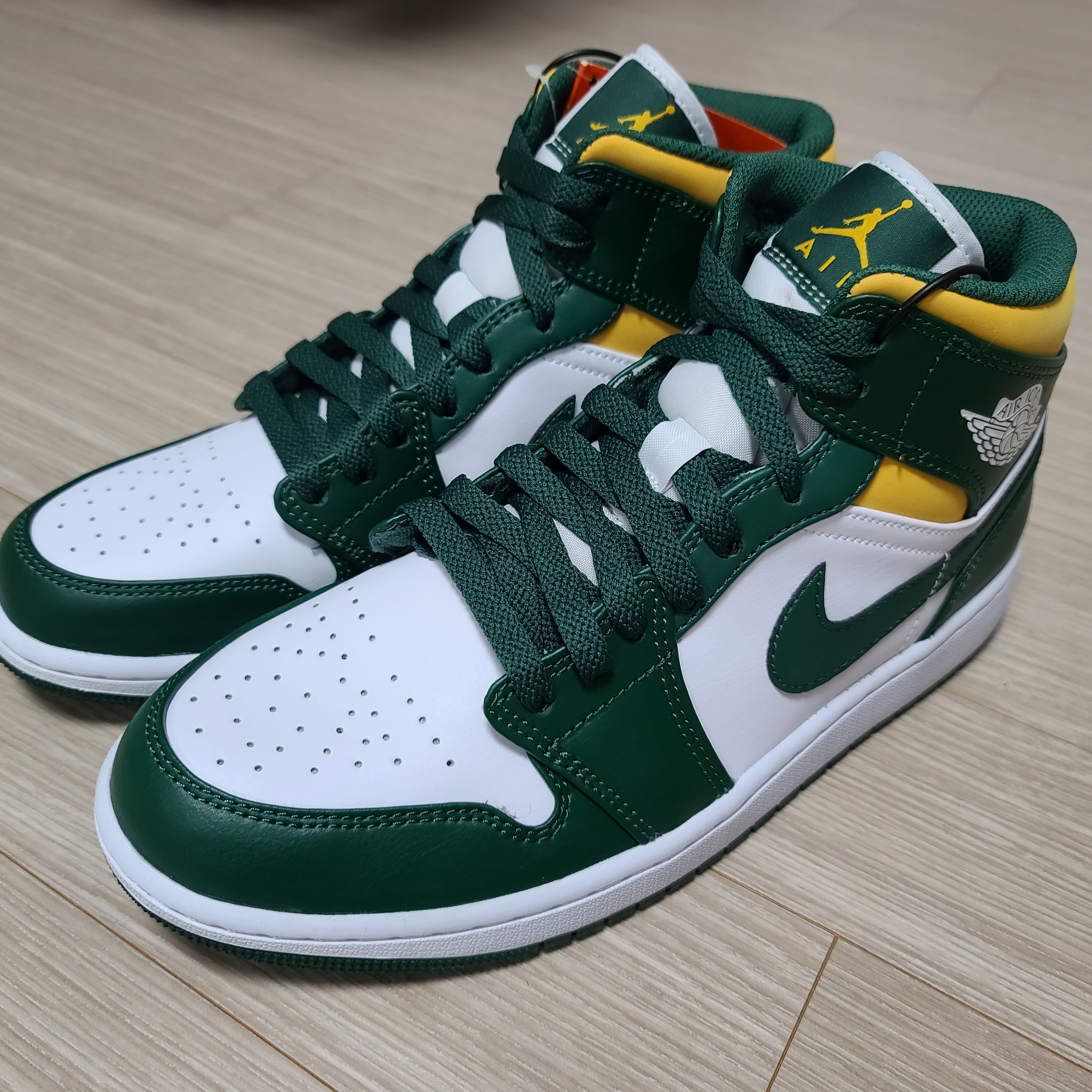 Jordan 1 Mid Sonics 2021 착용 스타일