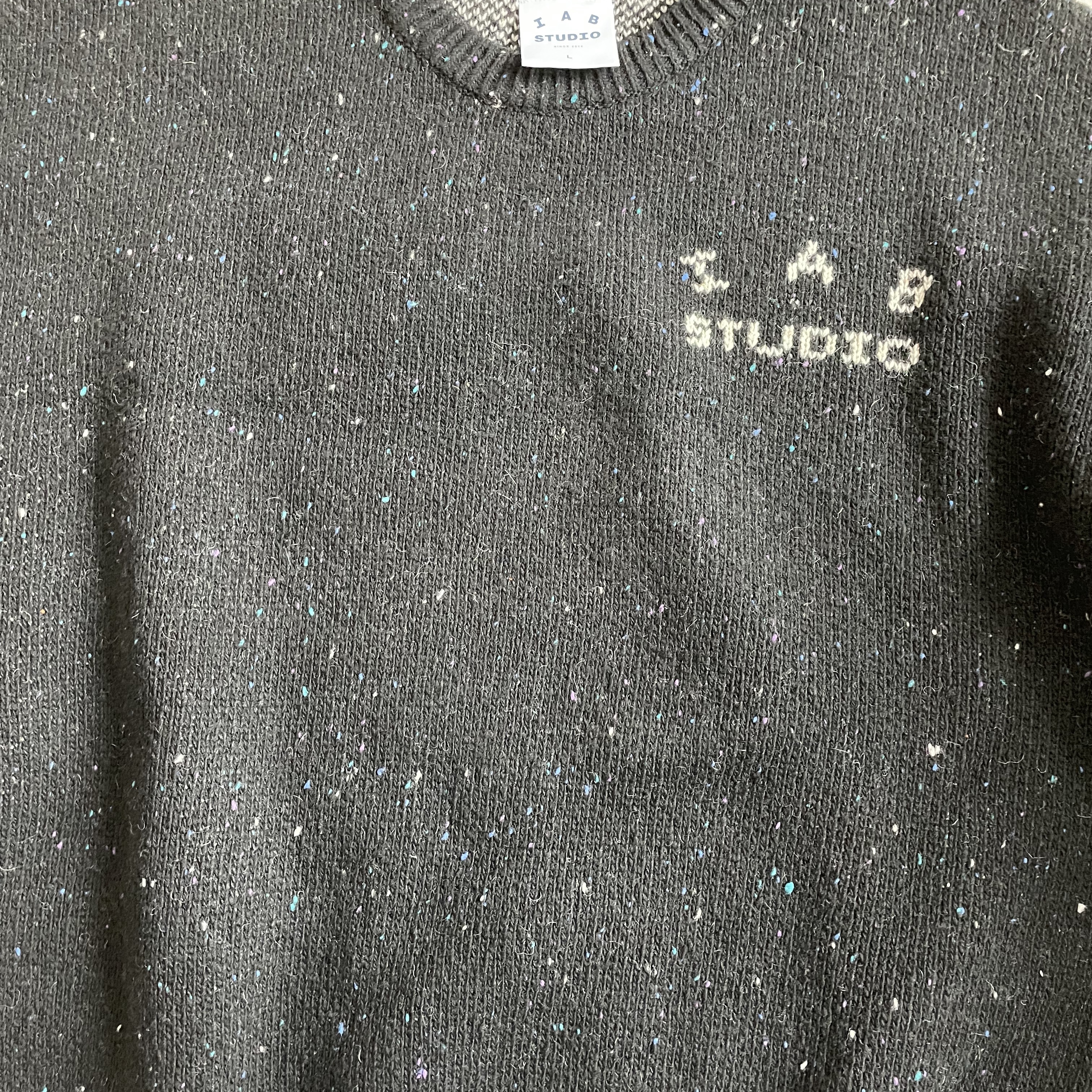 IAB Studio Knit Black 착용 스타일 - 1