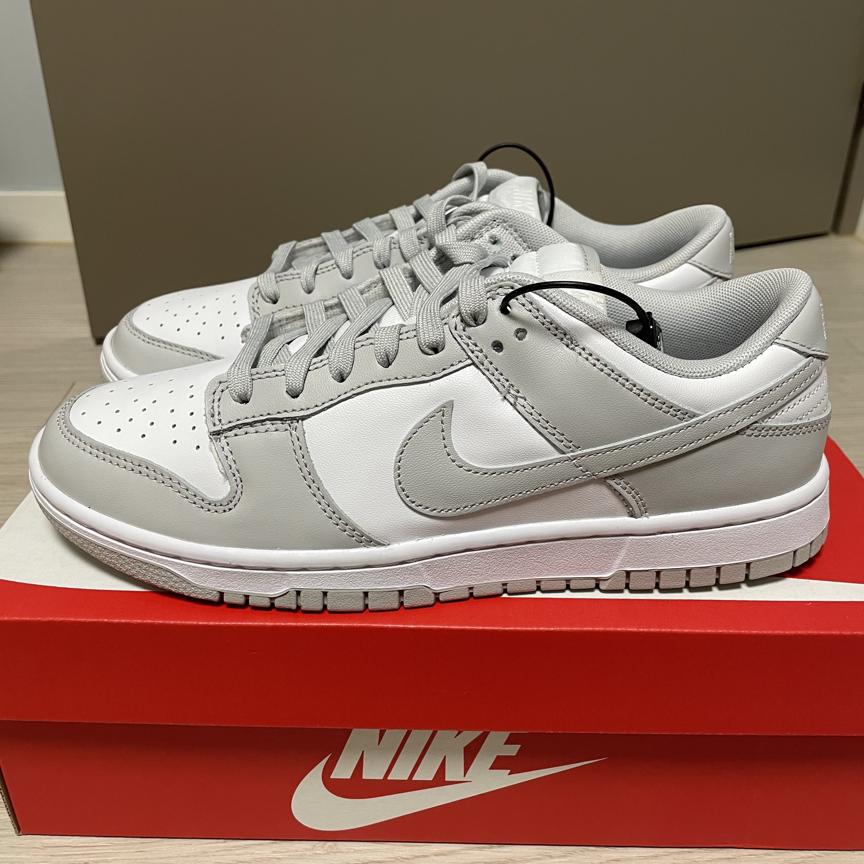 Nike Dunk Low Retro Grey Fog 착용 스타일