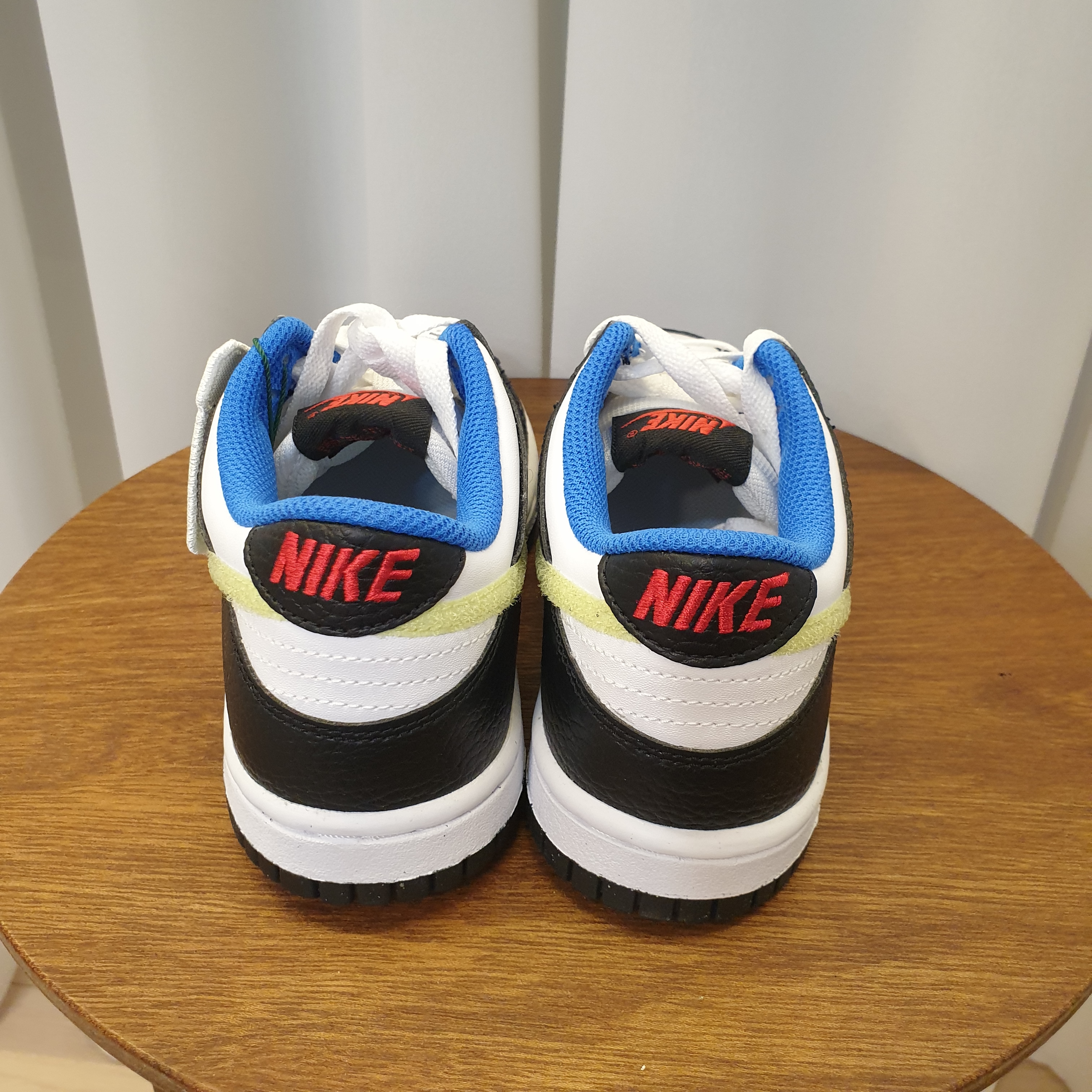 (GS) Nike Dunk Low Signal Blue Lemon Twist 착용 스타일 - 4